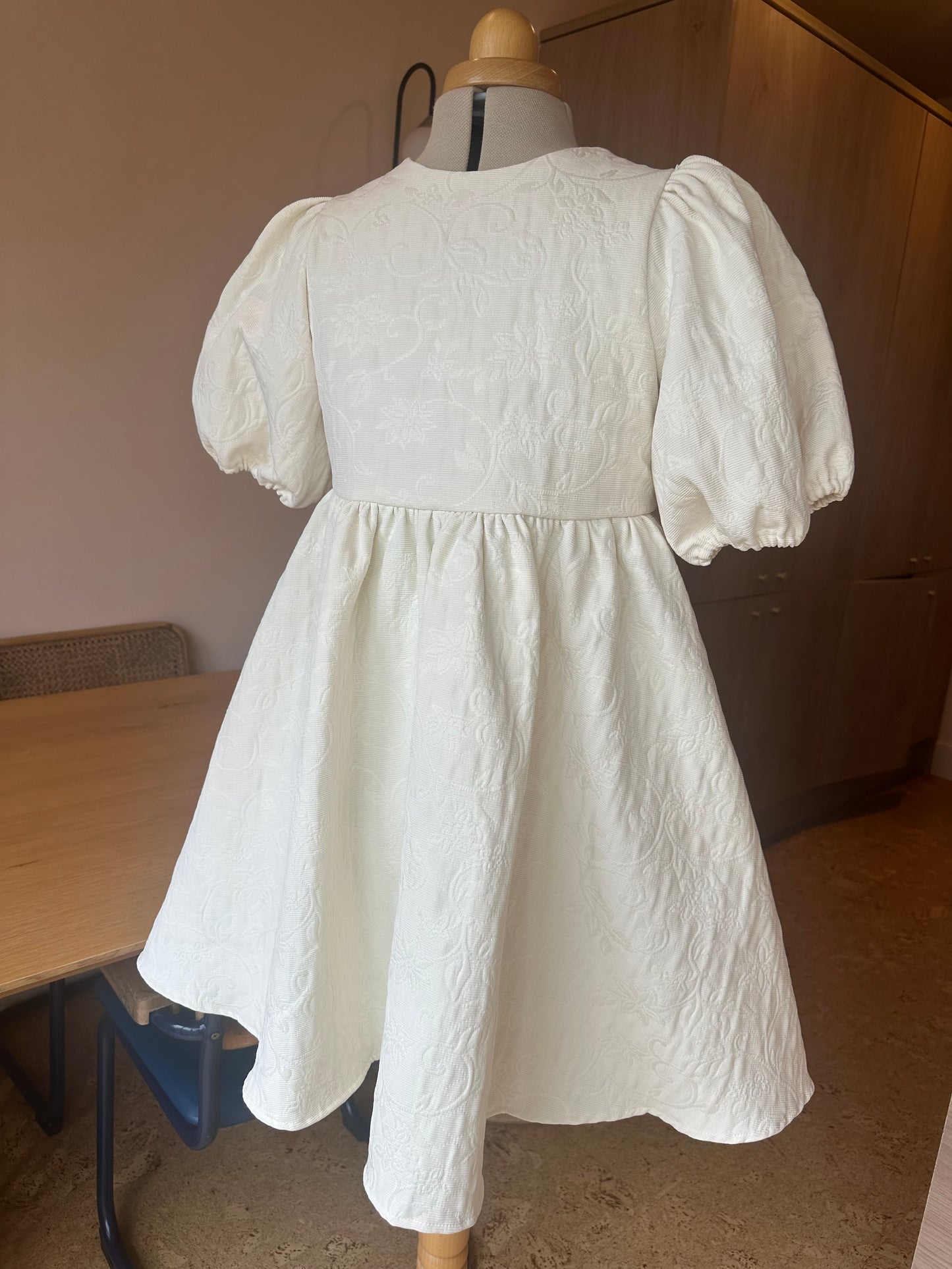 Textured Cream Bridal Tie Front Dress Size 2 (UK 10-12)