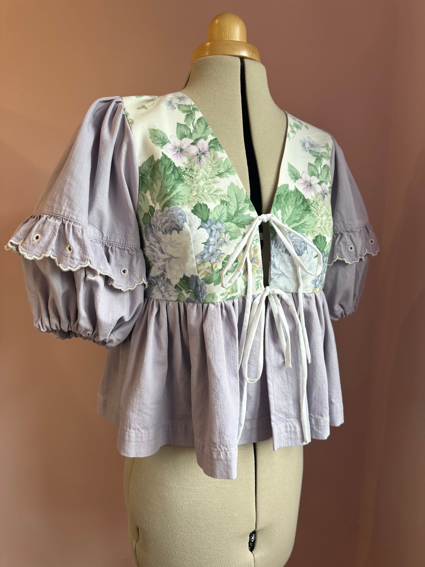 Tie Front Top Size 2 (UK 10-12)