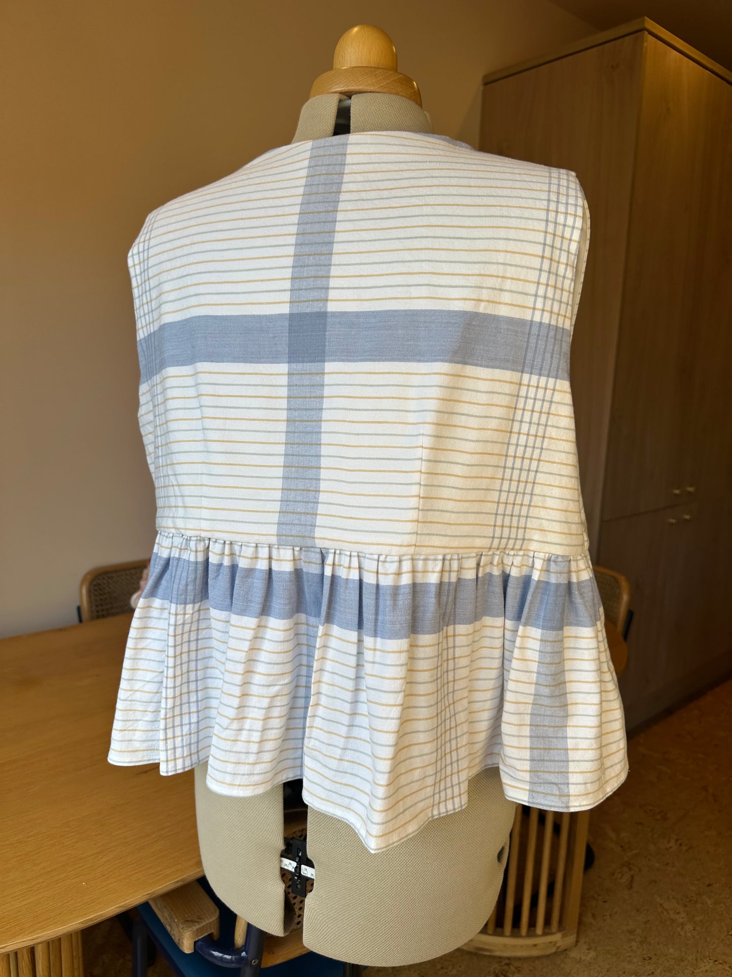 SAMPLE SALE 50% off - Blue Check Sleeveless Tie Front Top Size 4 (UK 18-20)