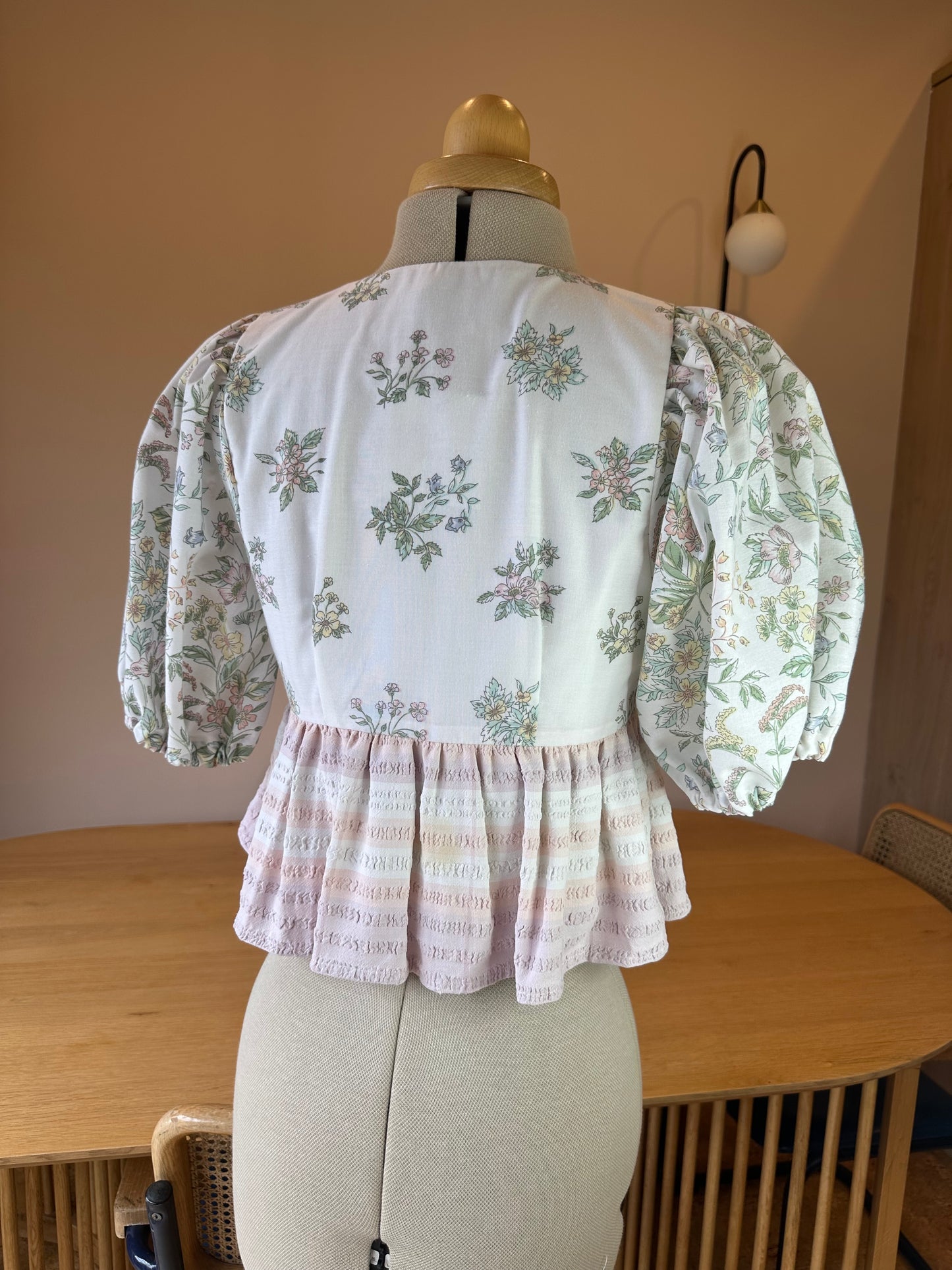 SAMPLE SALE 70% Off - Pink Floral Tie Front Top Size 1 (UK 6-8)