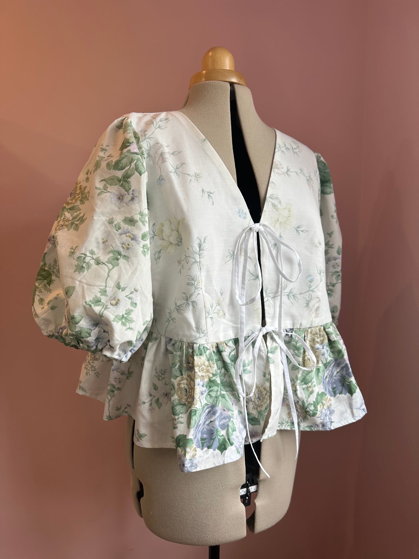 Floral Printed Tie Front Top Size 4 (UK 18-20)
