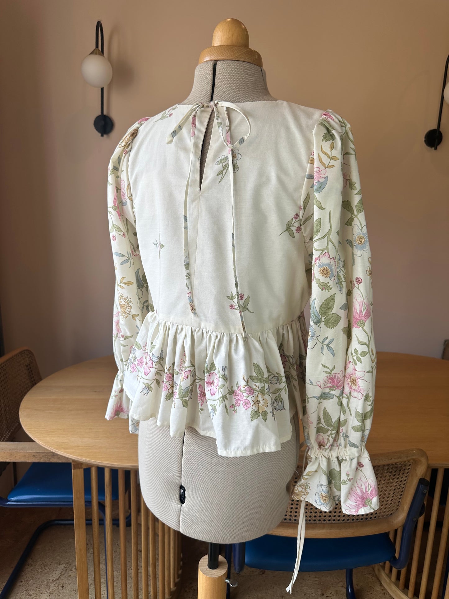 SAMPLE SALE 50% Off - Cream Floral Carrie-Ann Top Size 1 (UK 6-8)