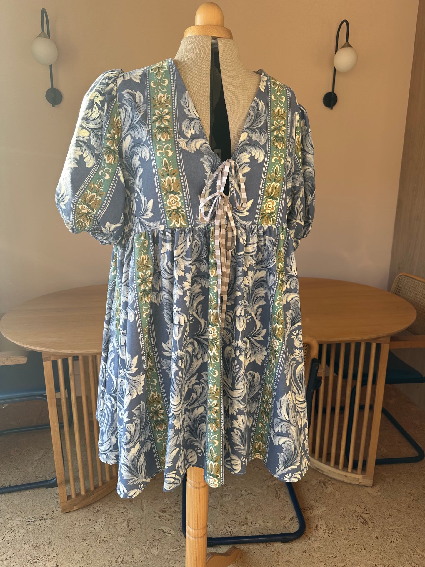 SAMPLE SALE 60% off - Blue Foulard/Floral Tie Front Dress Size 4 (UK 18-20)