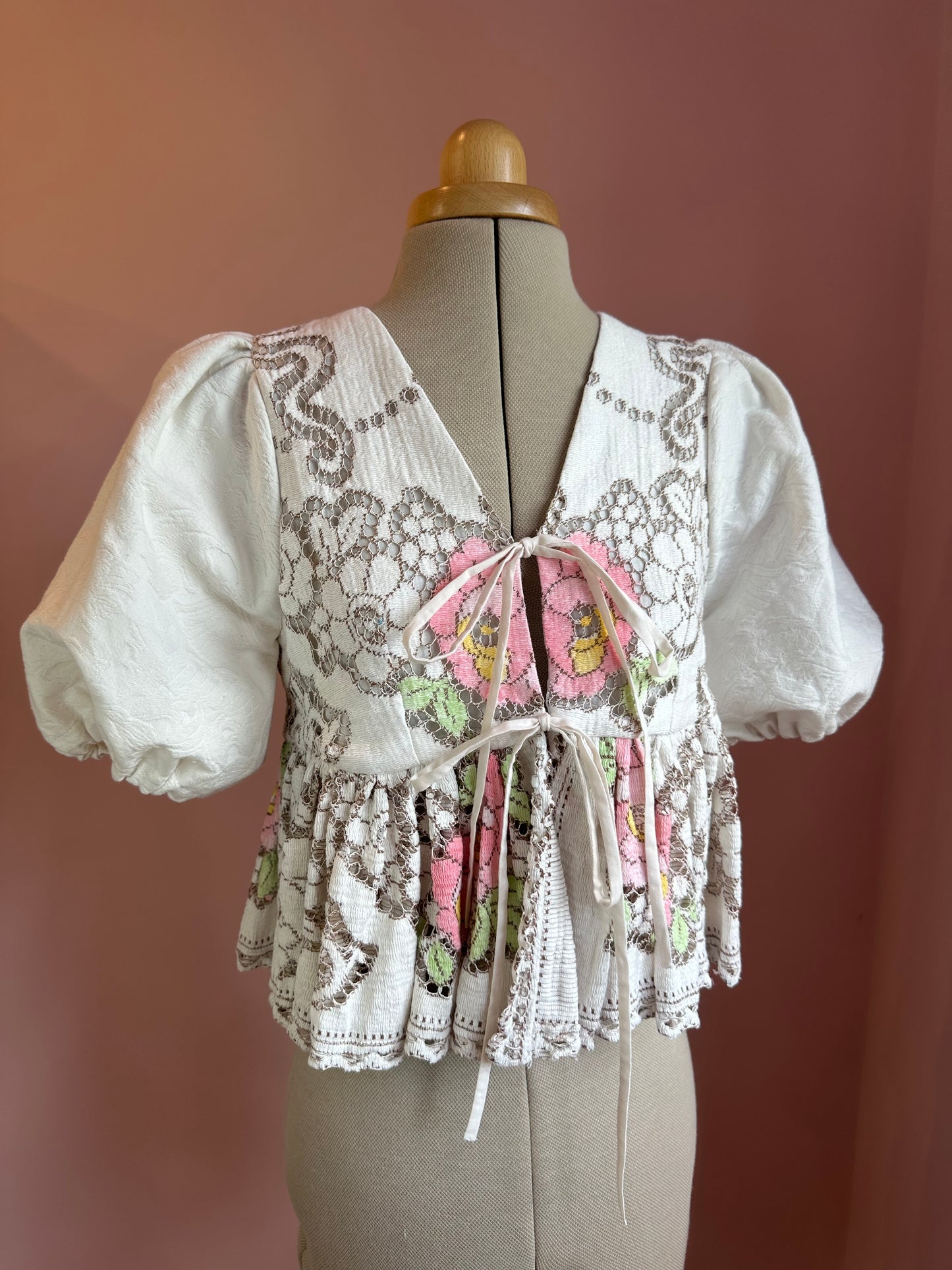 Lacy Tie Front Top Size 1 (UK 6-8)