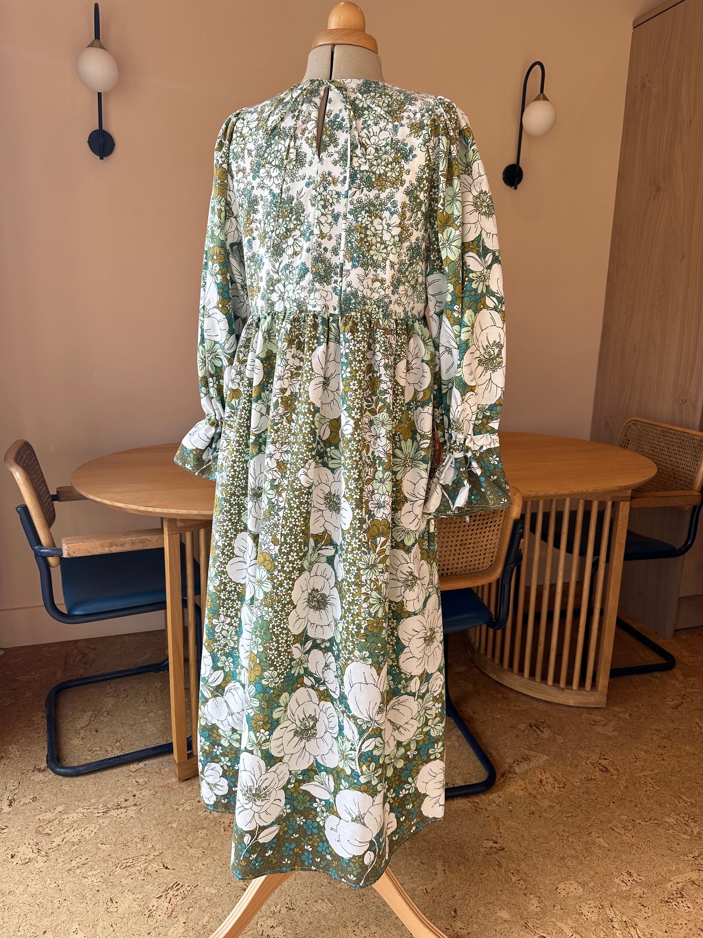 Green/White Floral Carrie-Ann Top Size 6-8