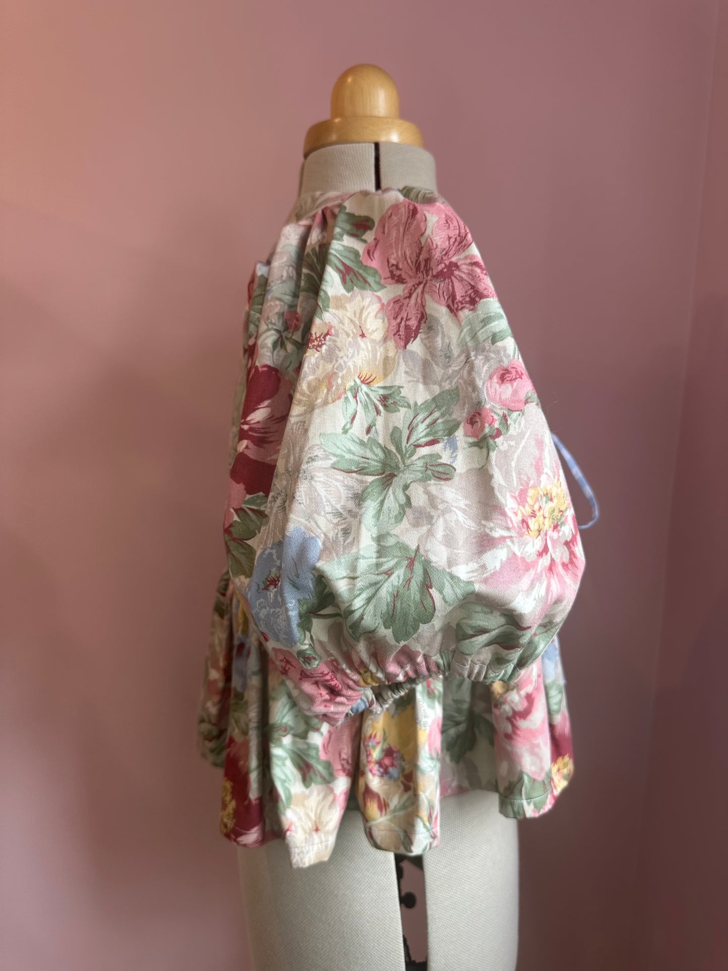 Vintage Floral Tie Front Top Size 2 (UK 10-12)