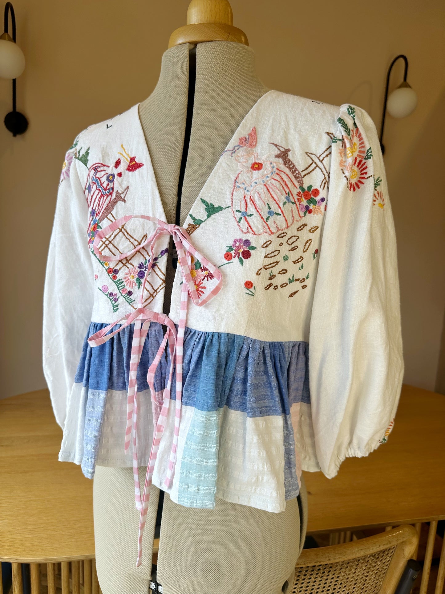 Embroidered Pink Ladies Tie Front Top 3/4 sleeves Size 2 (UK 10-12)