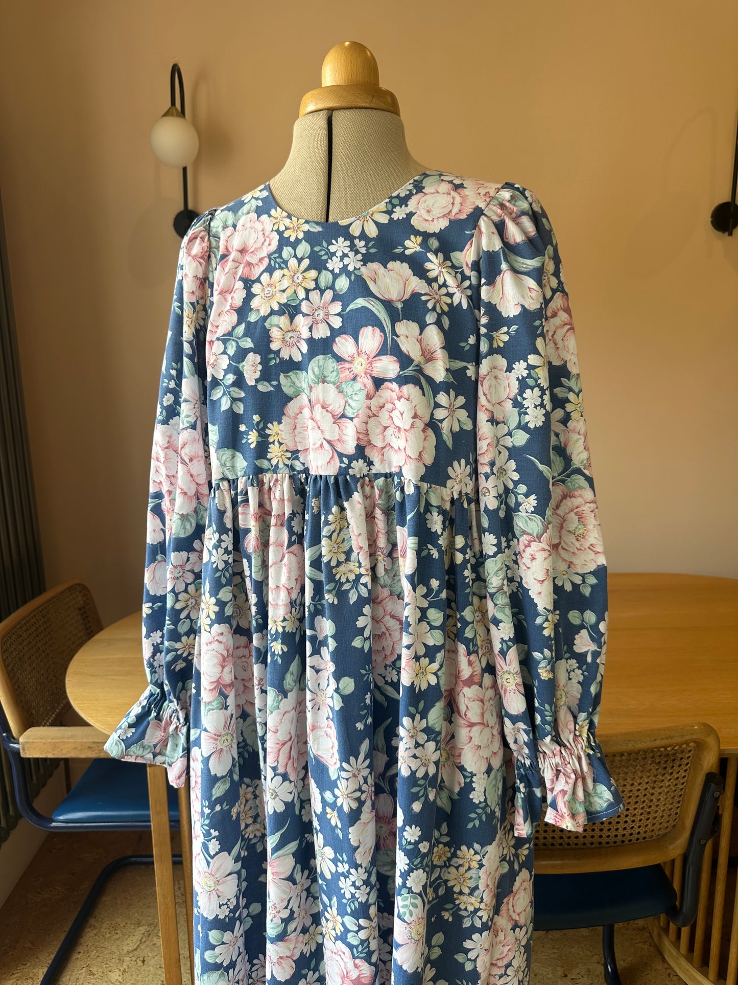 SAMPLE SALE 60% Off - Blue Floral Carrie-Ann Dress Size 1 (UK 6-8)