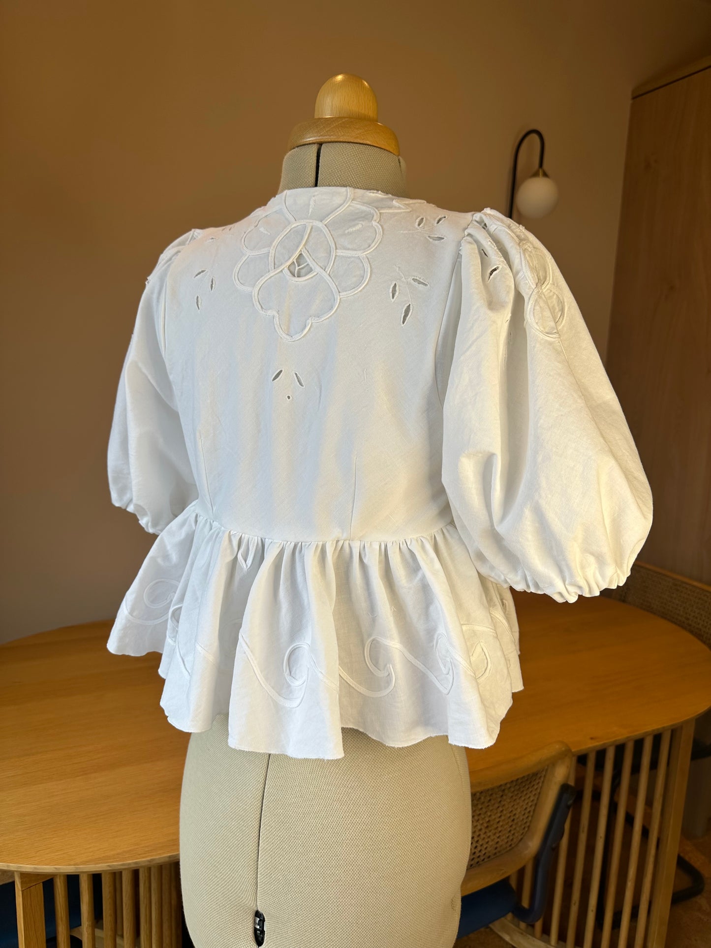 White Embroidered Tie Front Top Size Size 1 (UK 6-8)