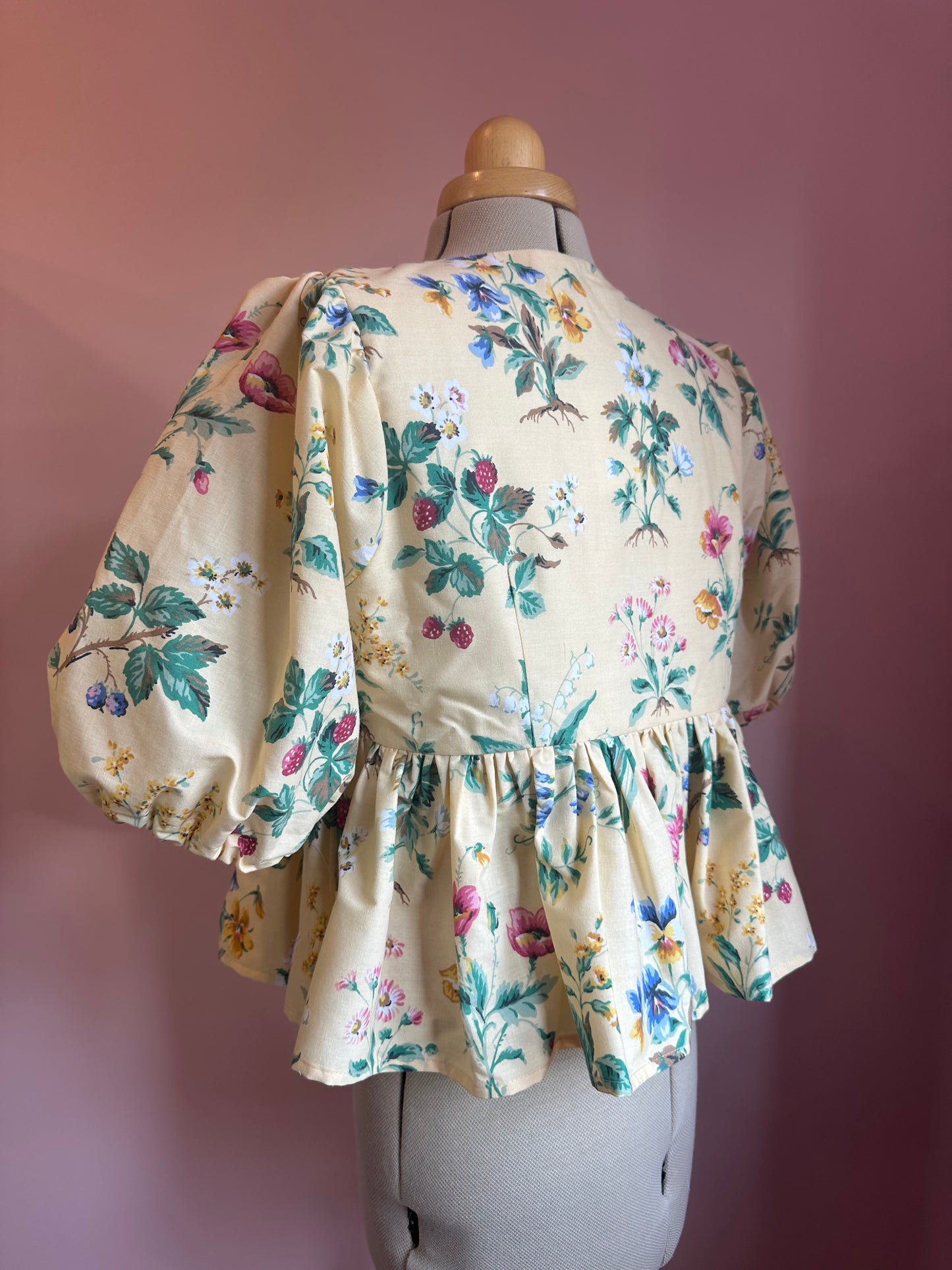 Yellow Floral Tie Front Top Size 3 (UK 14-16)