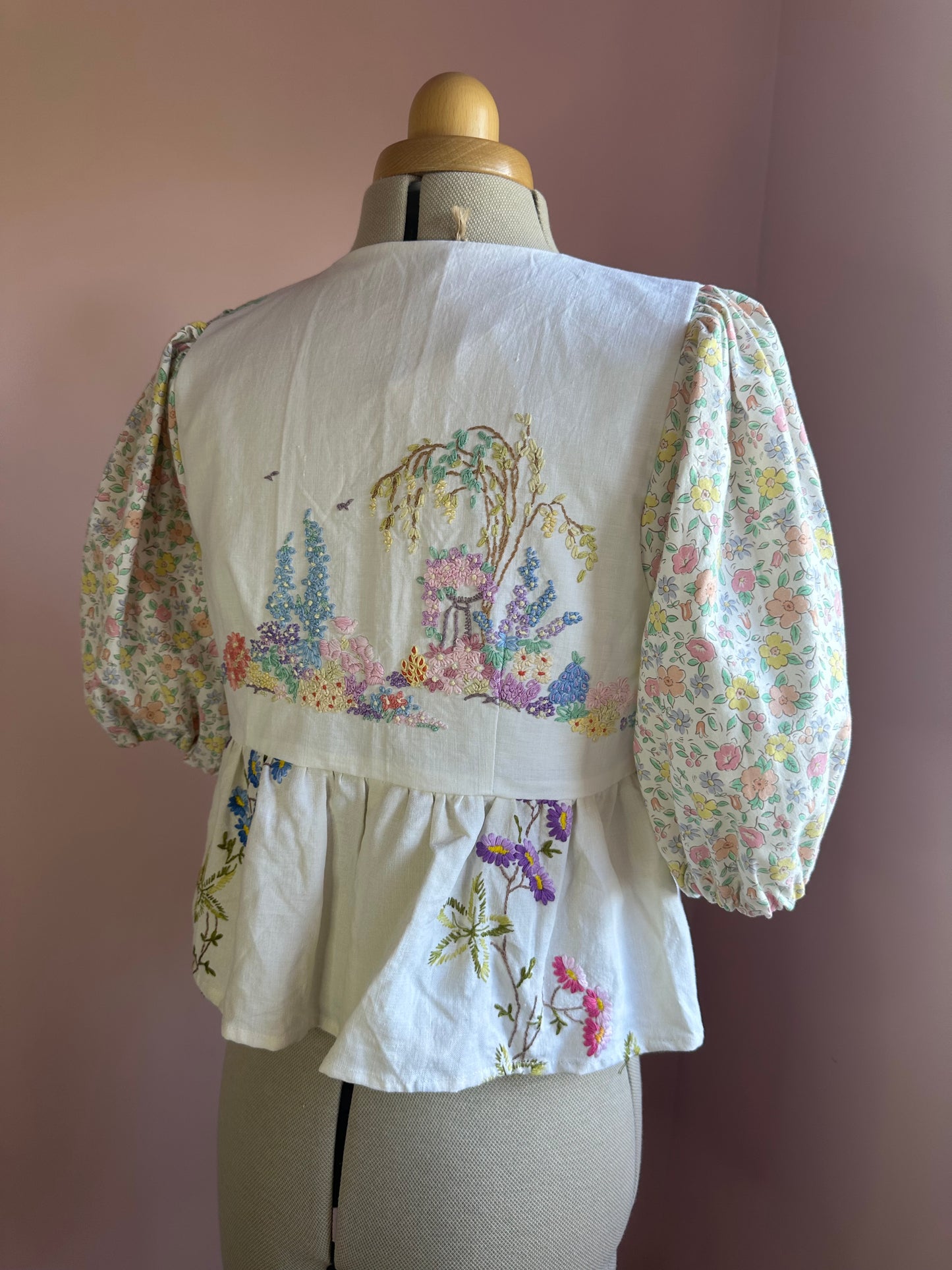 Cream Embroidered Tie Front Top Size 2 (UK 10-12)