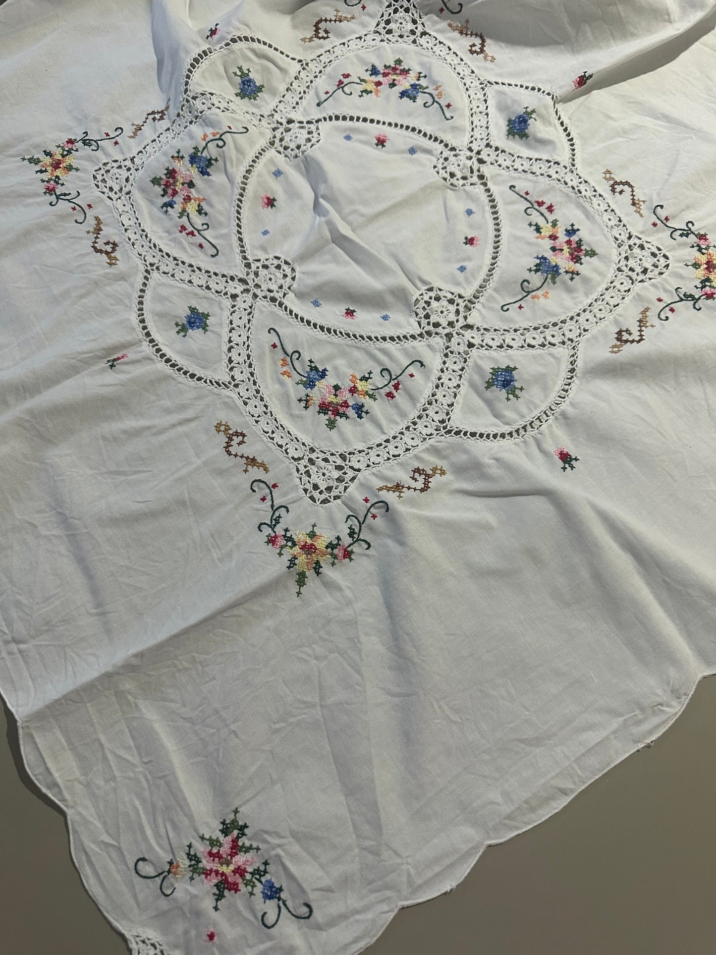 Tie Side Cami | Cross Stitch and Crochet Tablecloth