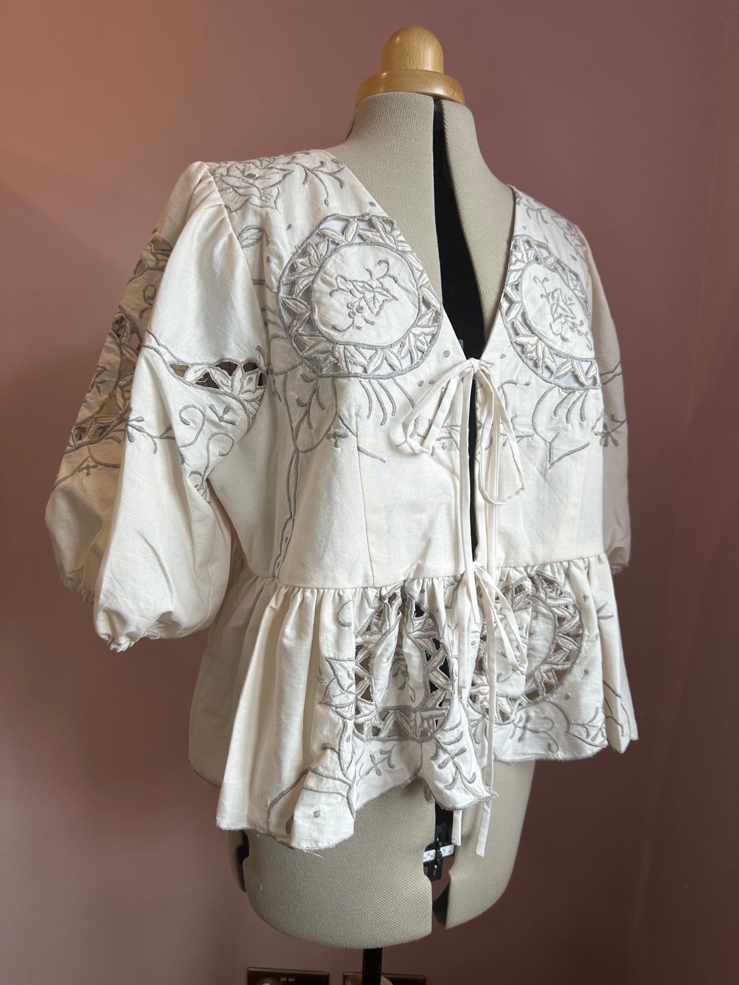 Neutral Embroidered Tie Front Top Size 4 (UK 18-20)
