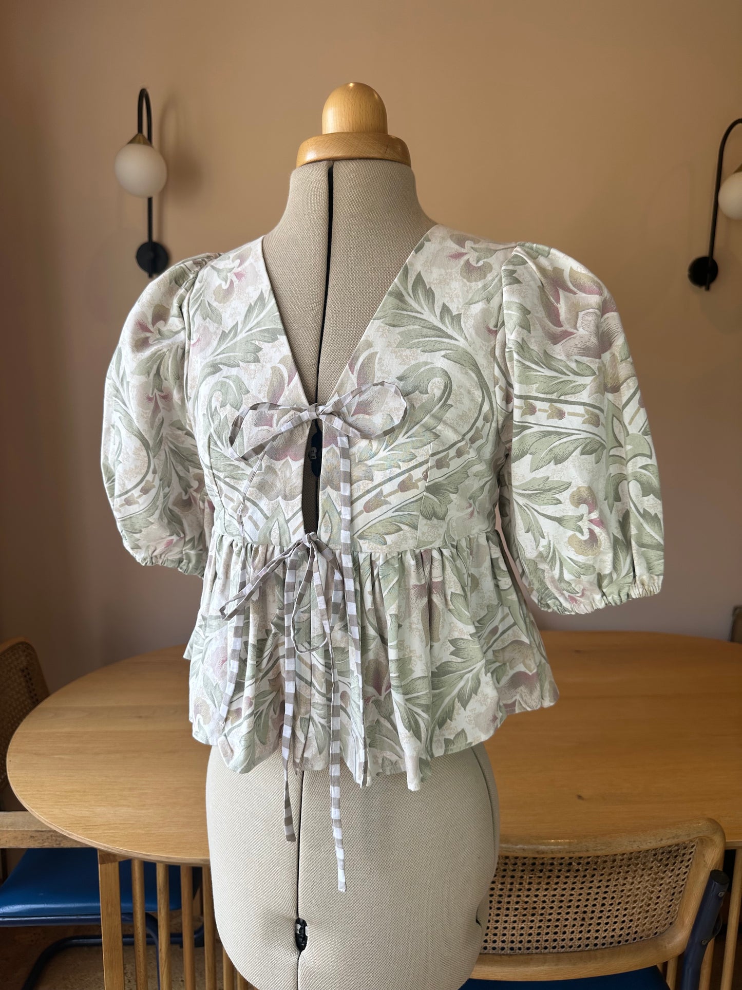 SAMPLE SALE 50% Off - Vintage Floral Tie Front Top Size 1 (UK 6-8)