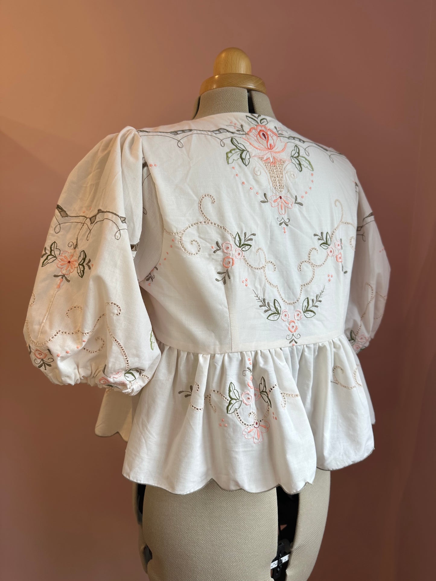 Cream Pastel Embroidered Tie Front Top Size 3 (UK 14-16)