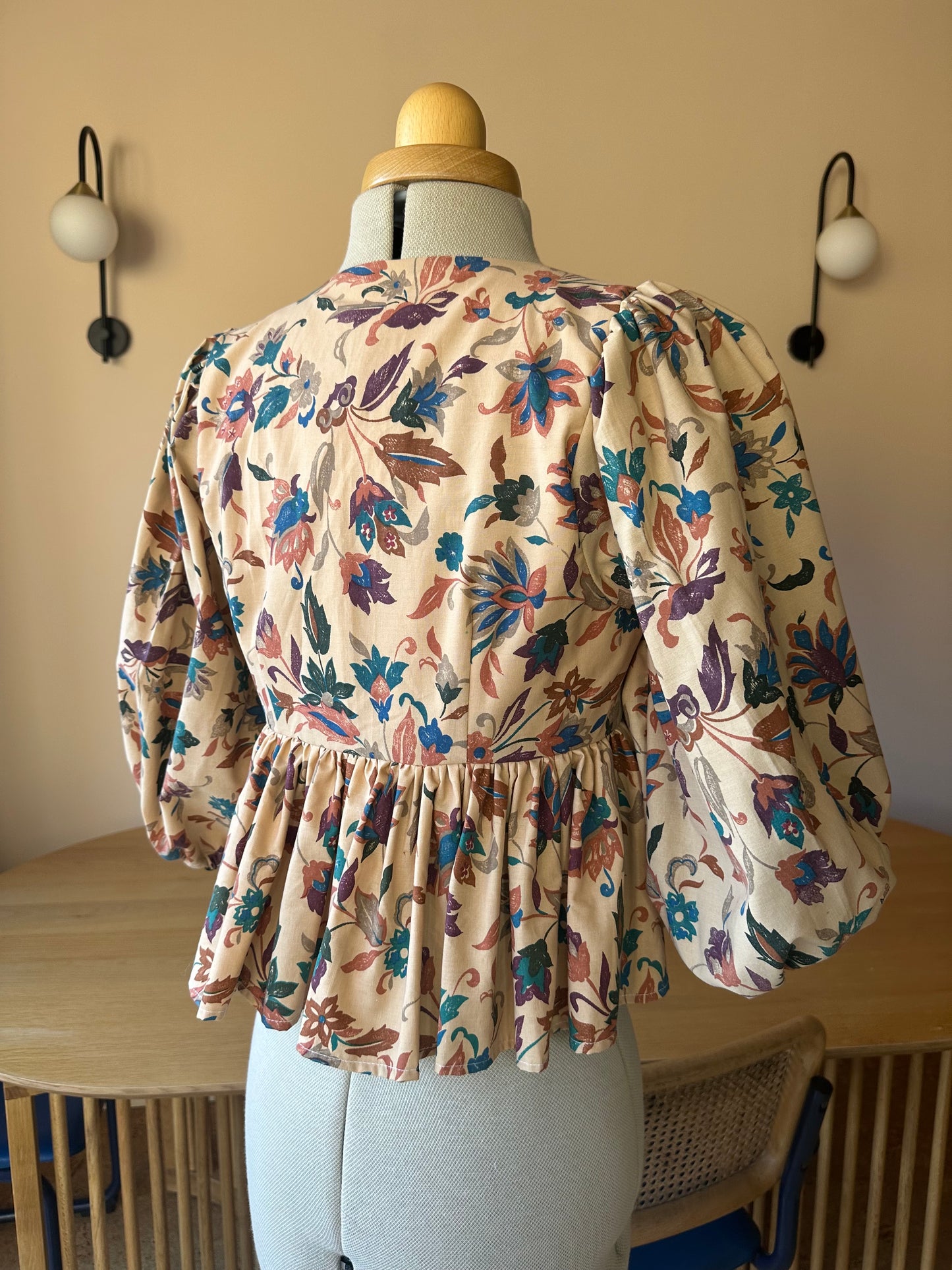 SAMPLE SALE 50% Off - Brown Printed Tie Front Top 3/4 Sleeve Size 1 (UK 6-8)