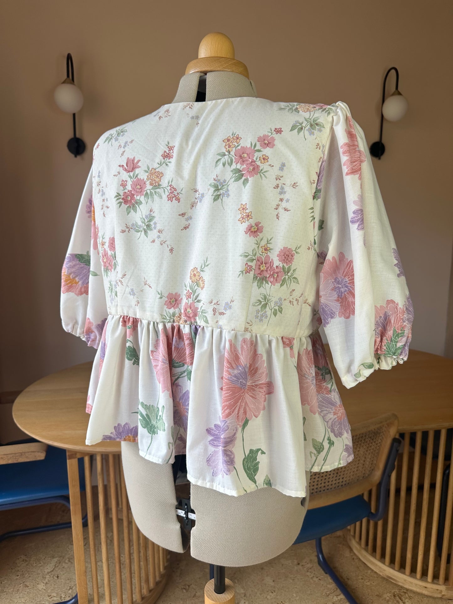 Pink Floral Tie Front Top Size 4 (UK 18-20)