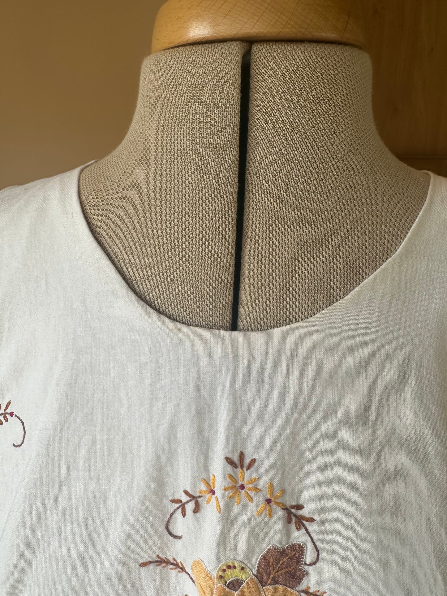 SAMPLE SALE 60% Off - Brown Embroidered Floral Carrie-Ann Top Size 1 (UK 6-8)