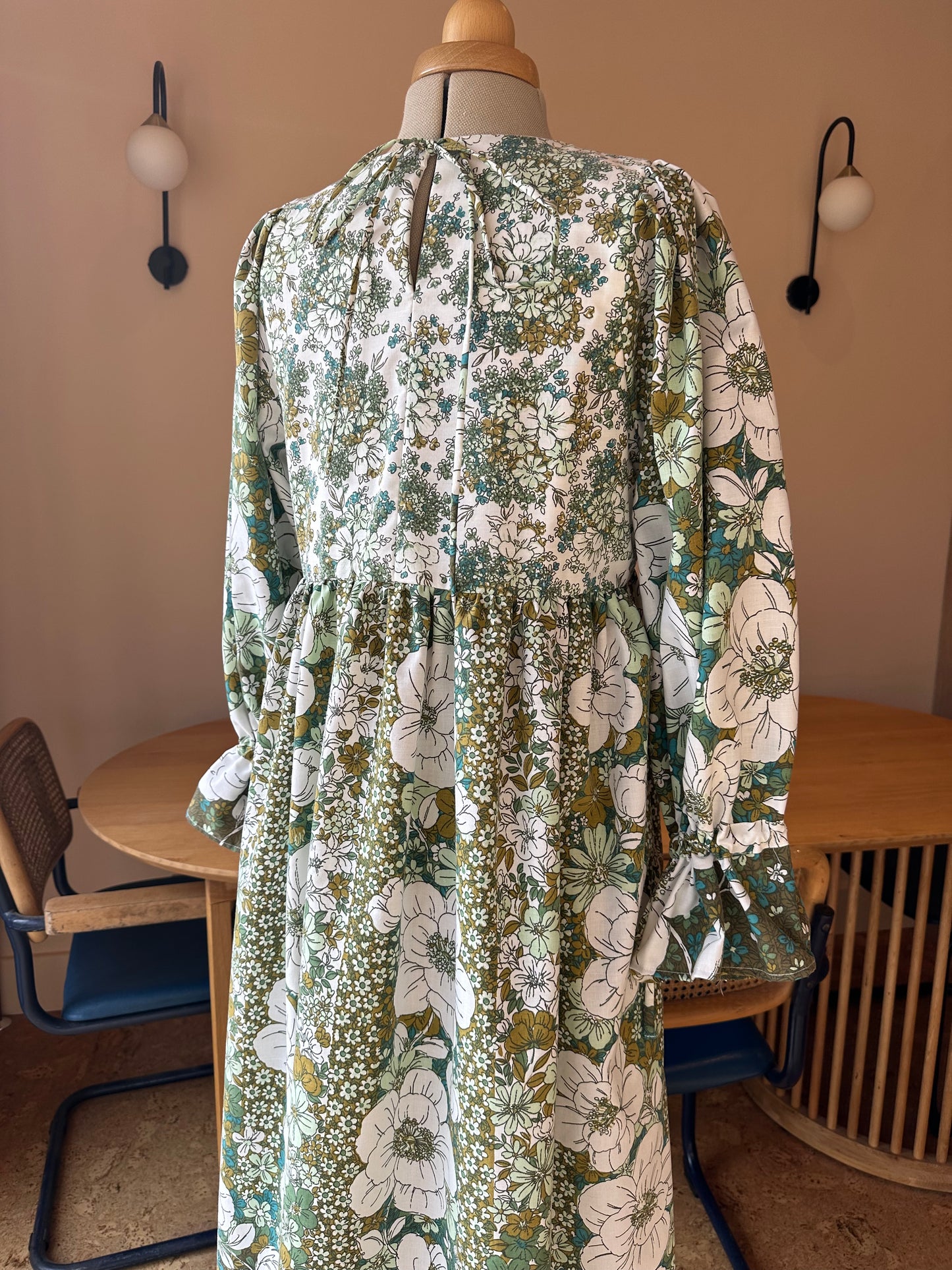 Green/White Floral Carrie-Ann Top Size 6-8