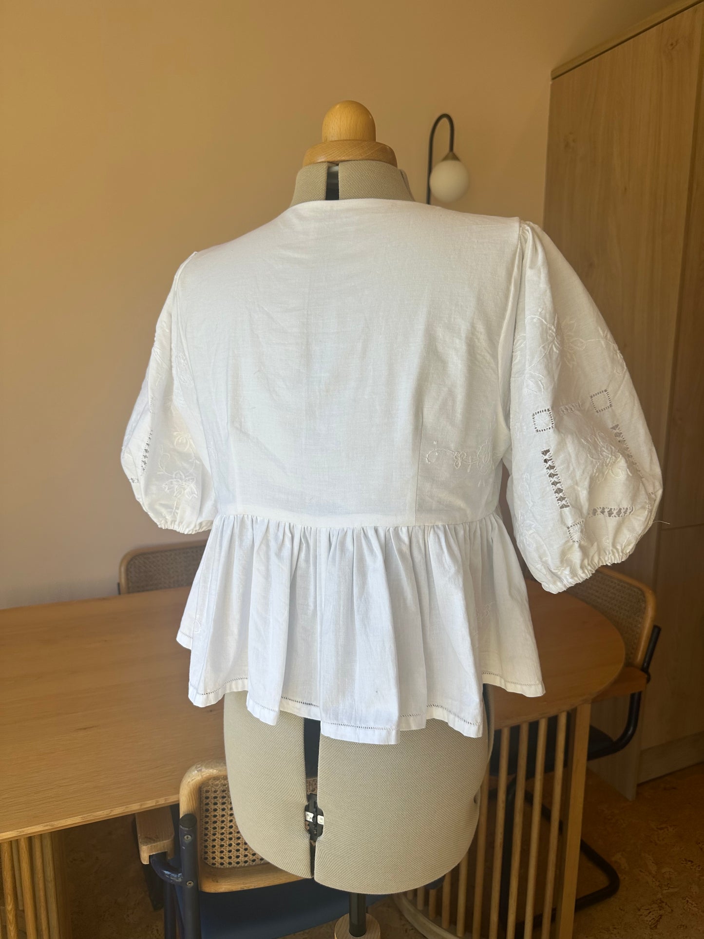 White Embroidered Bridal Tie Front Top Size 3 (UK 14-16)
