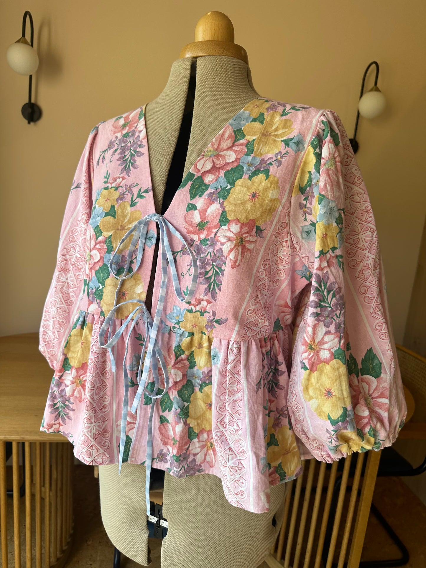 Pink Floral Print Tie Front Top 3/4 Sleeve Size 3 (UK 14-16)
