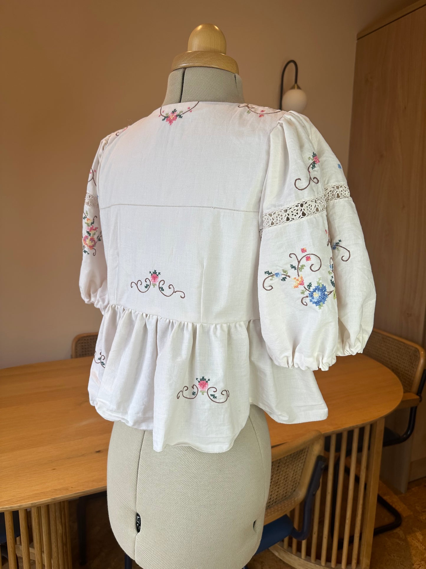 Cream Cross Stitch Embroidered Tie Front Top Size 2 (UK 10-12)