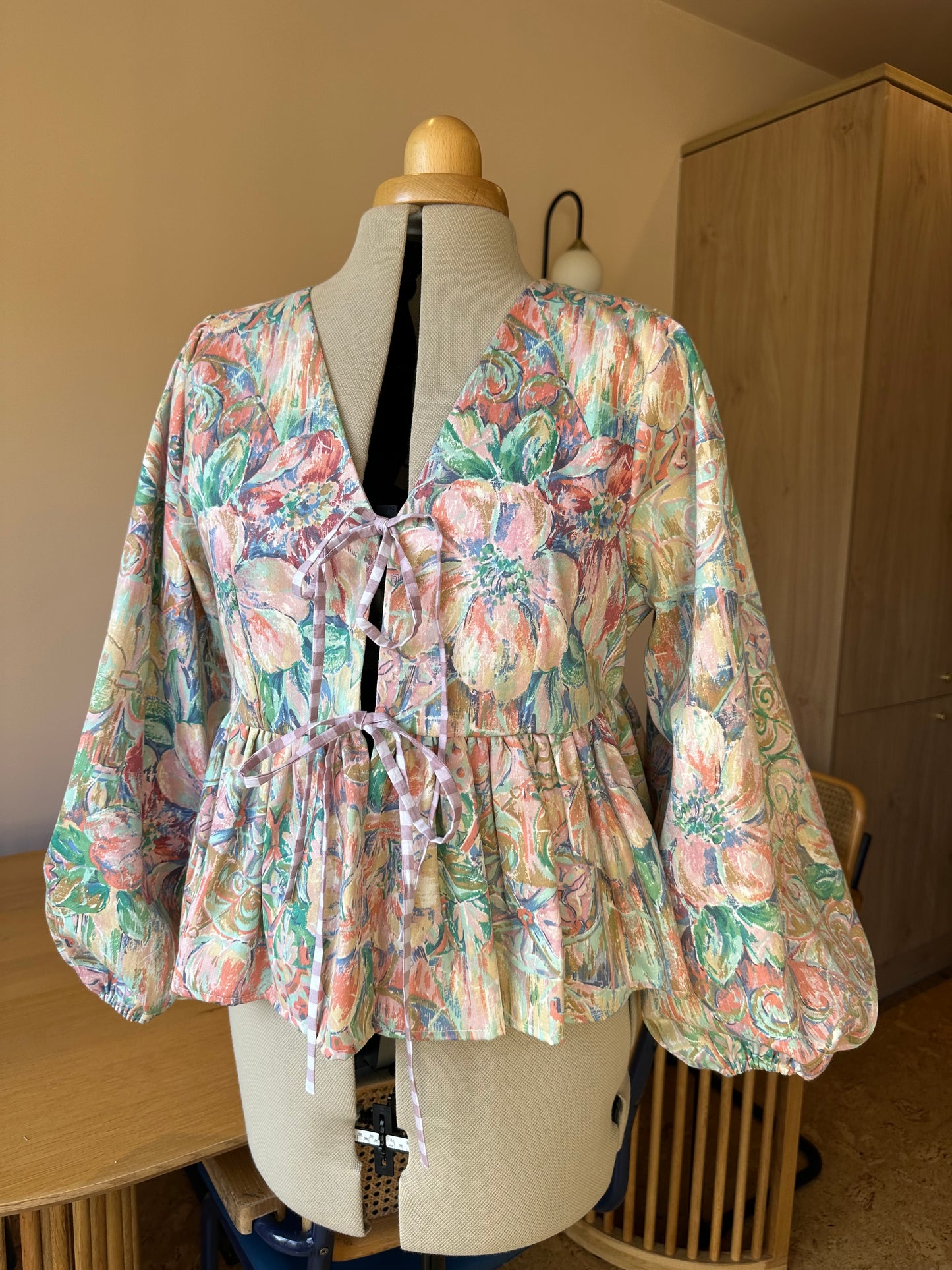 SAMPLE SALE 50% Off - Abstract Floral Tie Front Top Long Sleeve Size 3 (UK 14-16)
