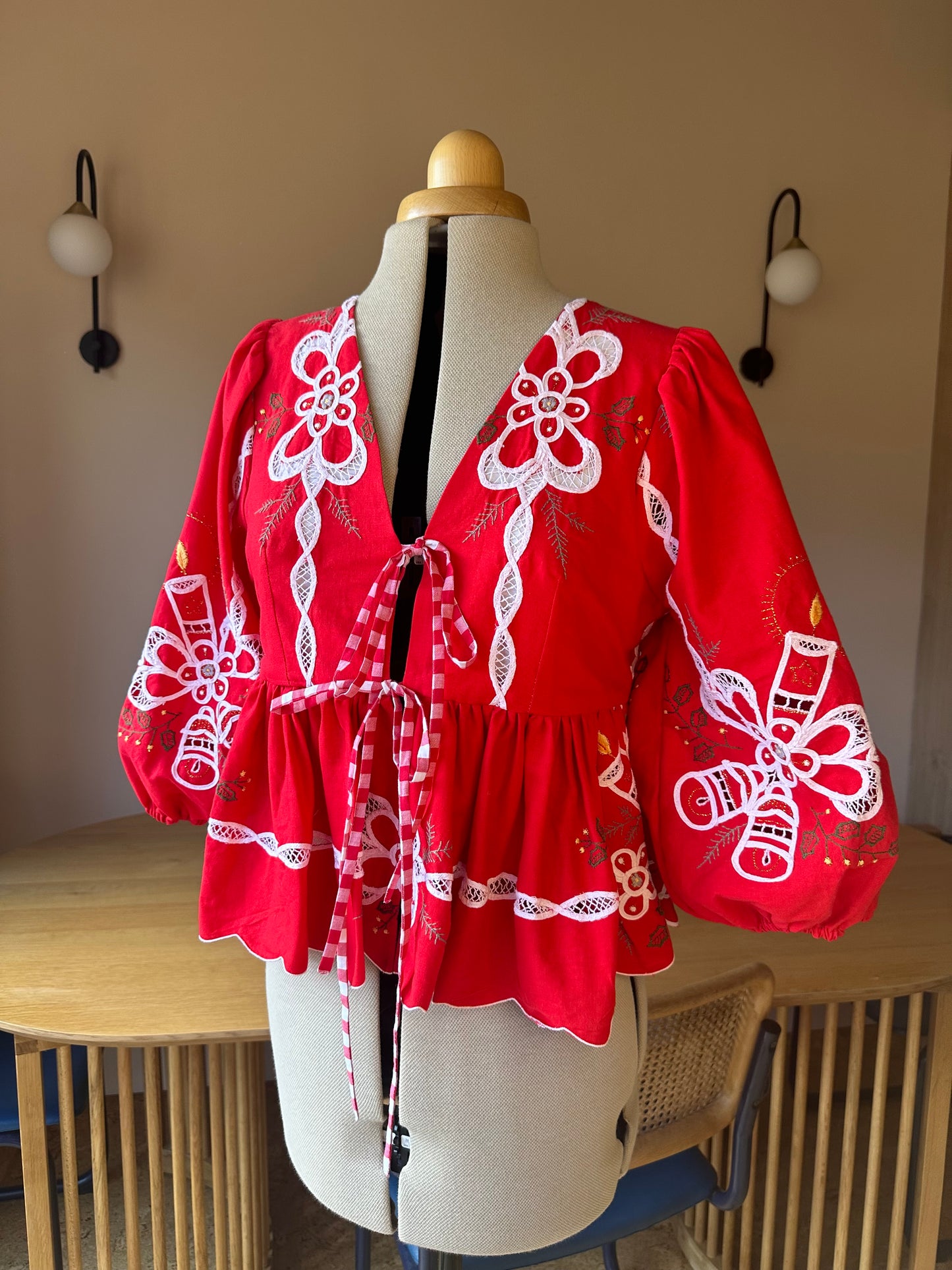 Embroidered Red Christmas Tie Front Top 3/4 Sleeve Size 2 (UK 10-12)