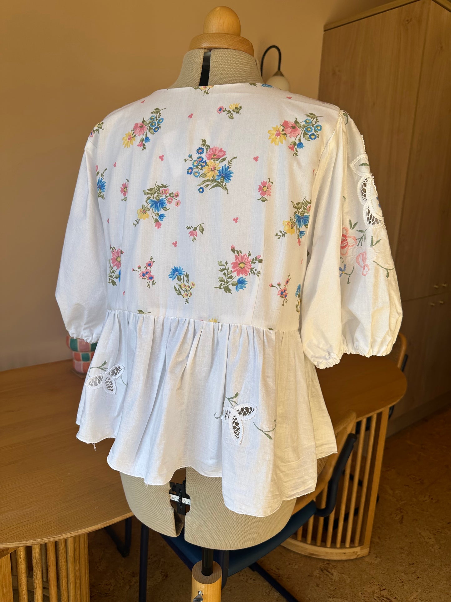 SAMPLE SALE 50% off - Bright Embroidered White Front Top Size 4 (UK 18-20)