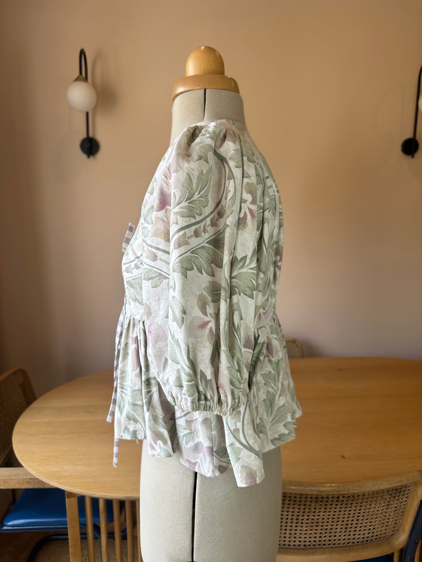 SAMPLE SALE 50% Off - Vintage Floral Tie Front Top Size 1 (UK 6-8)