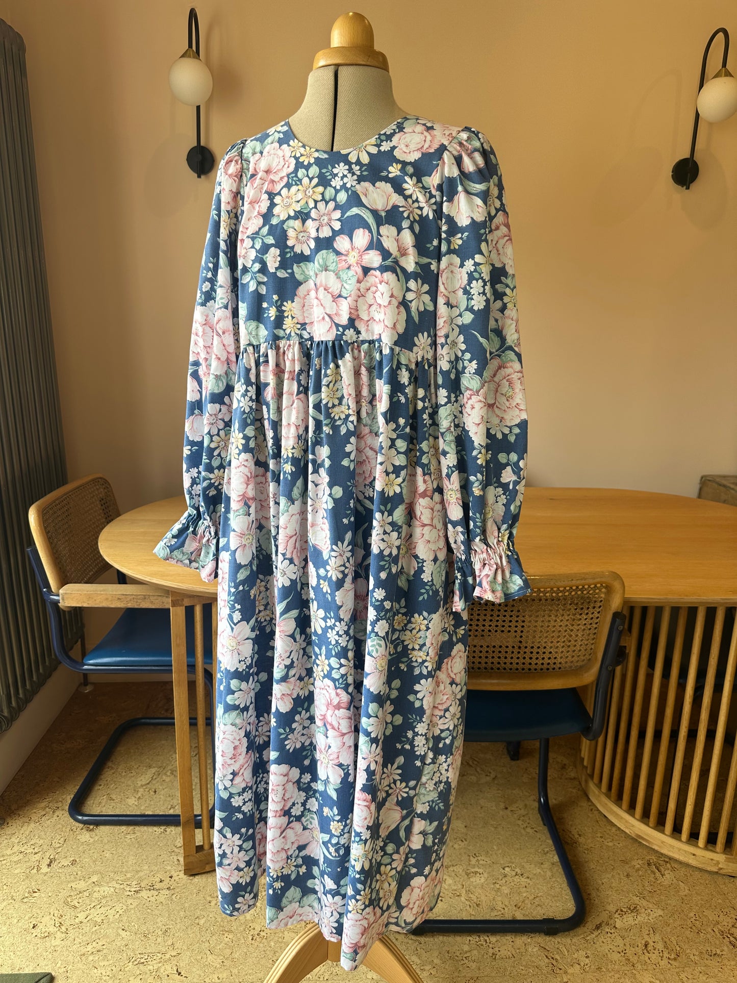 SAMPLE SALE 60% Off - Blue Floral Carrie-Ann Dress Size 1 (UK 6-8)