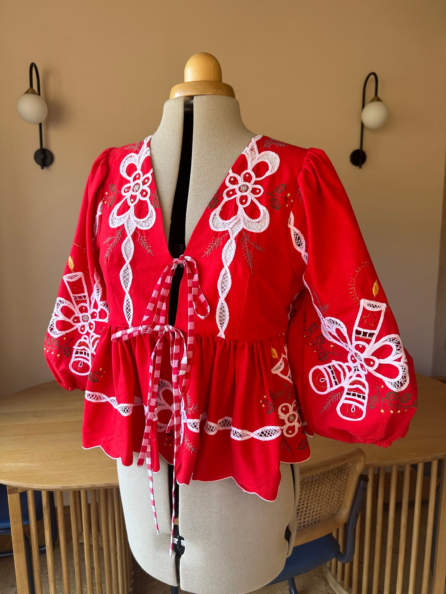 Embroidered Red Christmas Tie Front Top 3/4 Sleeve Size 2 (UK 10-12)