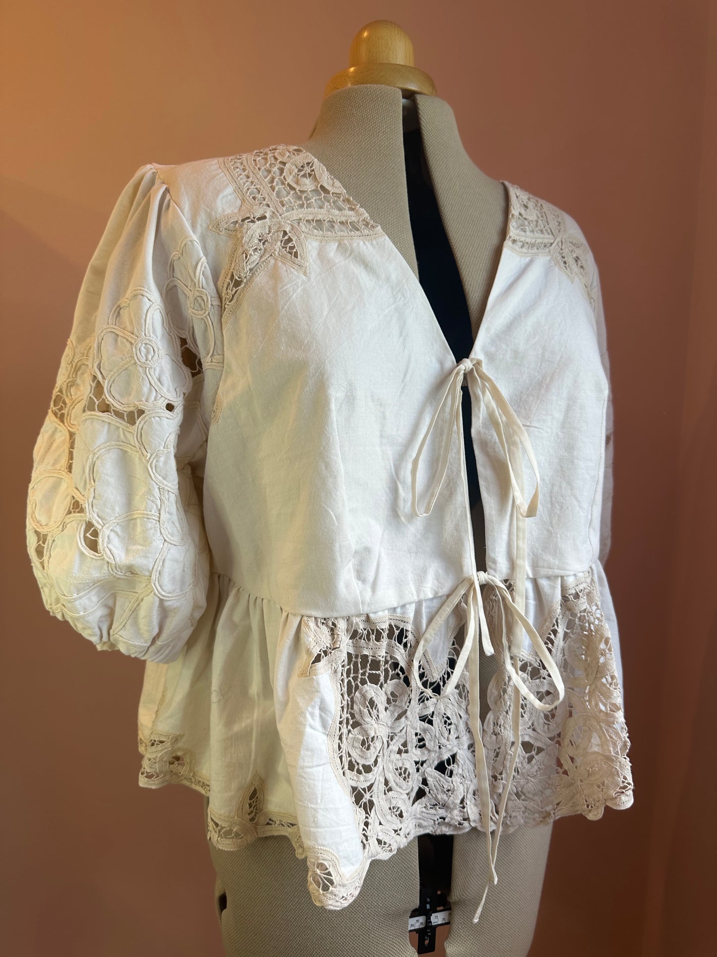 Cream Embroidered Tie Front Top Size 4 (UK 18-20)