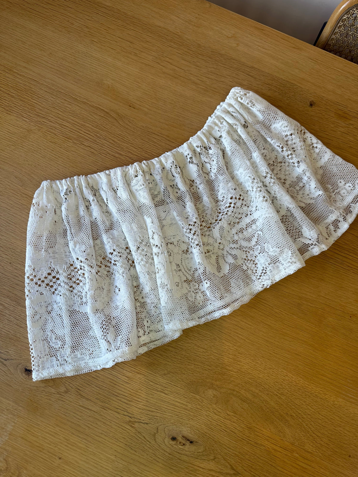 Vintage Lace Mini Skirt Size 3 (UK 14-16)