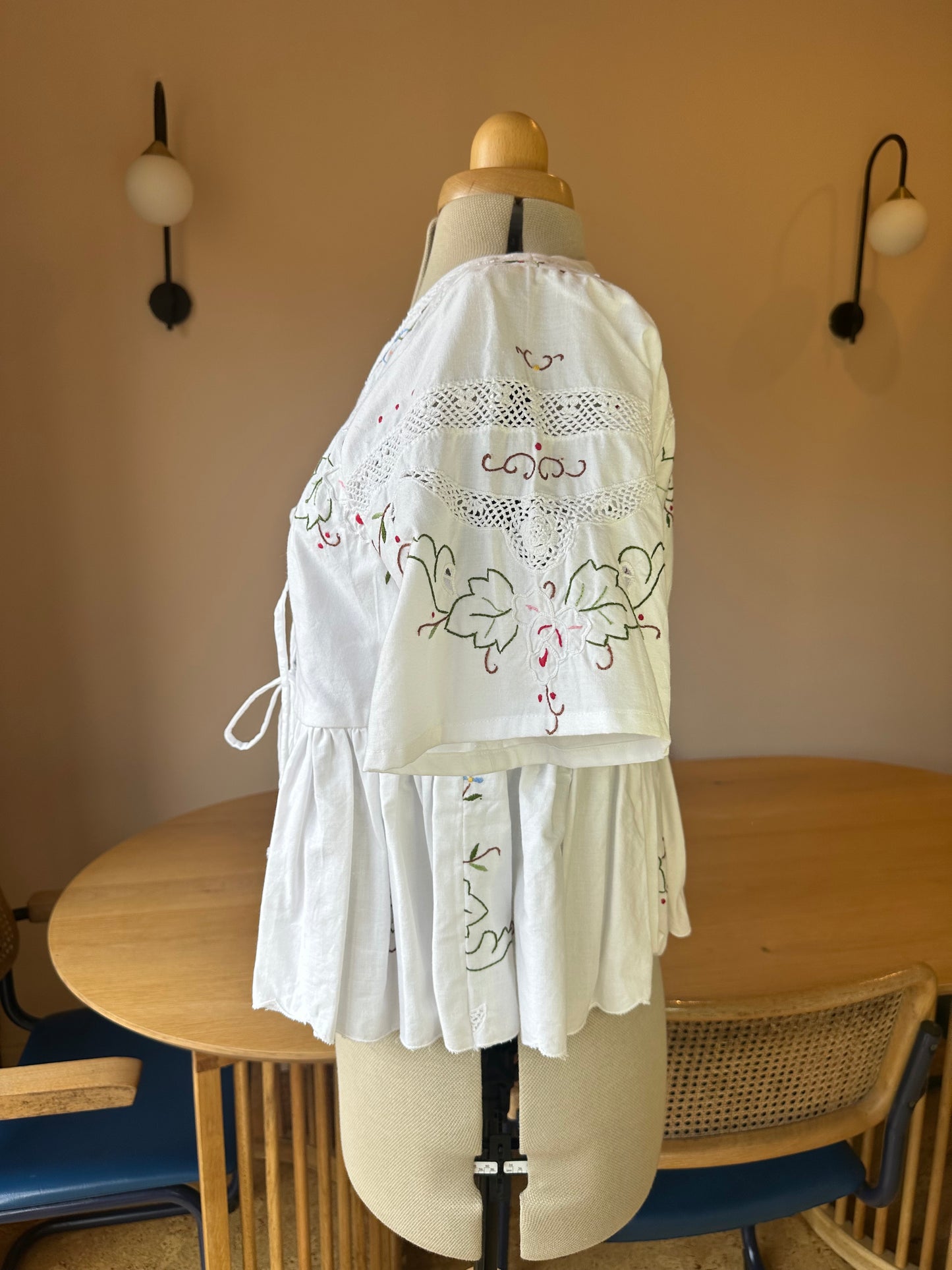 SAMPLE SALE 30% off - White Embroidered Tie Front Top Size 3 (UK 14-16)