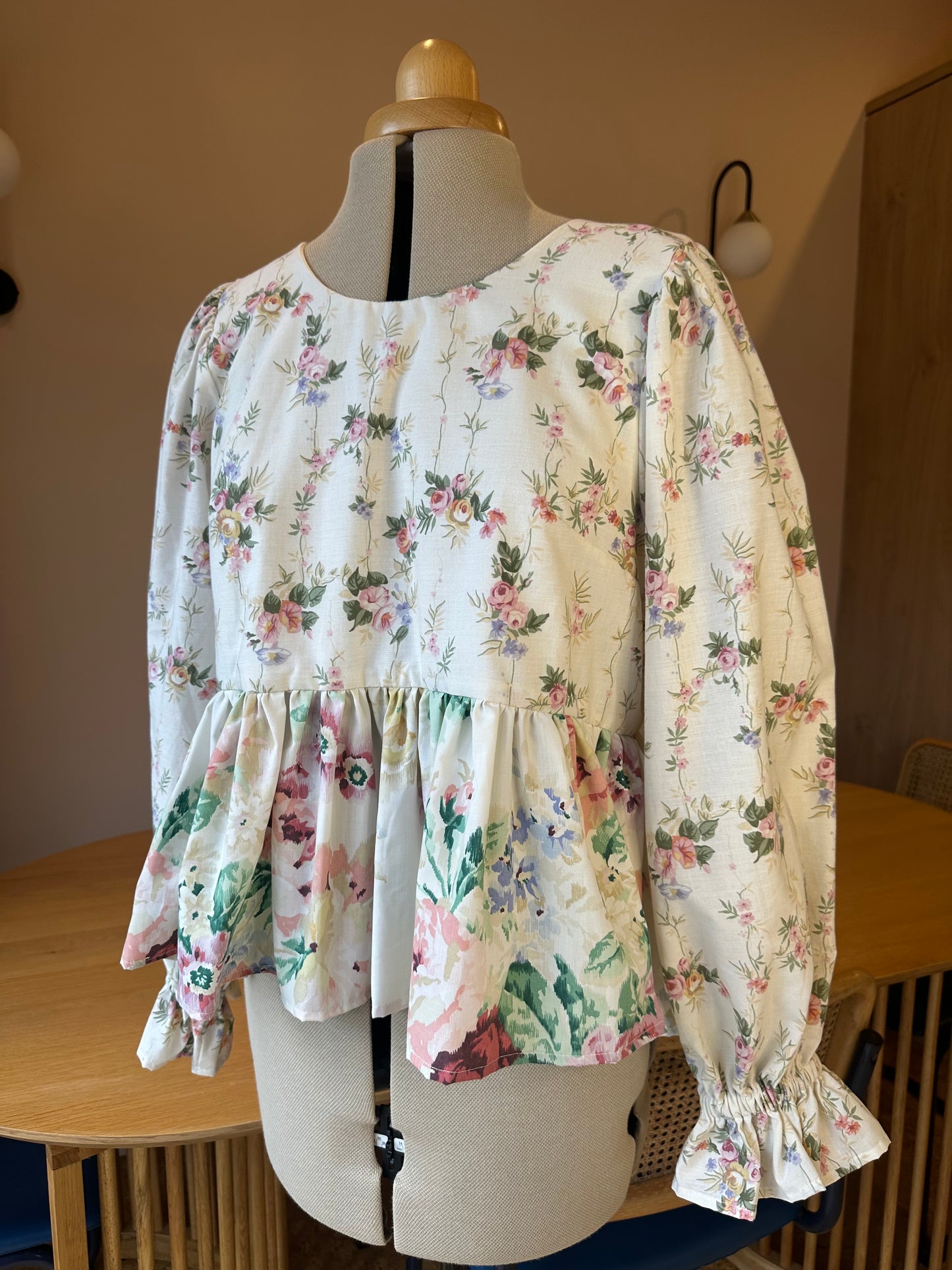 Green/Pink Floral Carrie-Ann Top Size 2 (UK 10-12)