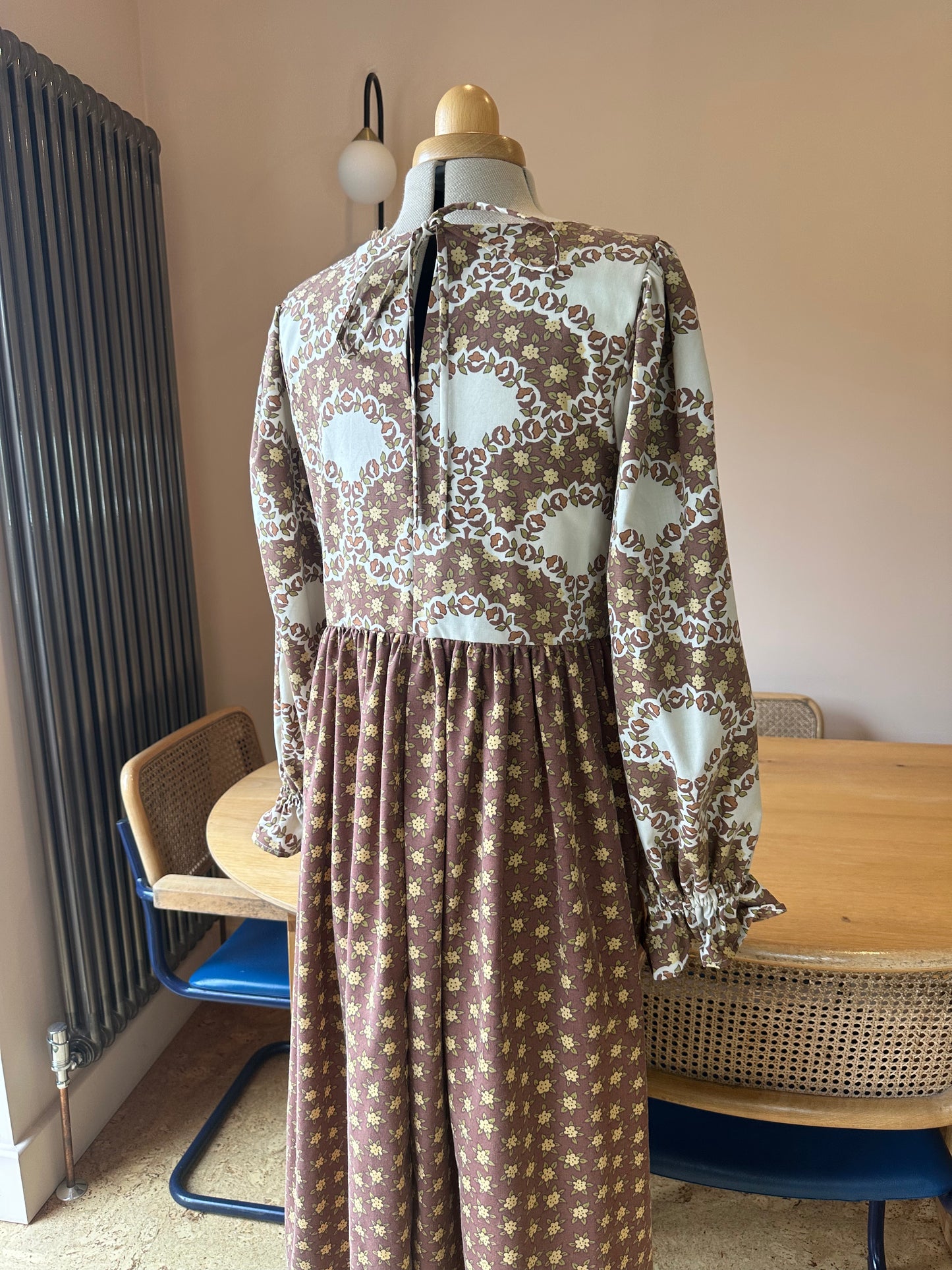 SAMPLE SALE 60% Off - Brown Mixed Floral Carrie-Ann Dress Size 2 (UK 10-12)