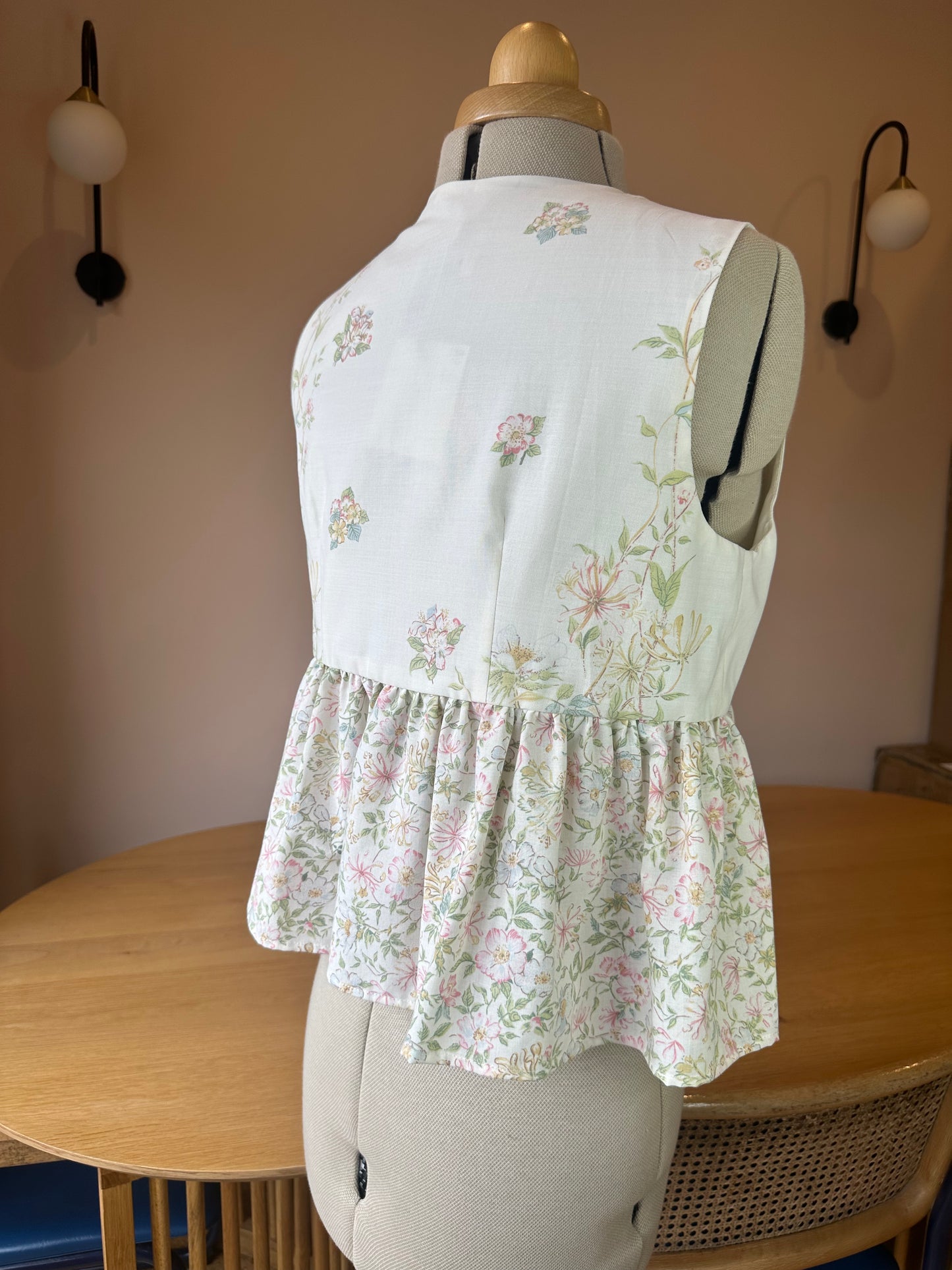 SAMPLE SALE 50% Off - Pink Green Floral Sleeveless Tie Front Top Size 2 (UK 10-12)