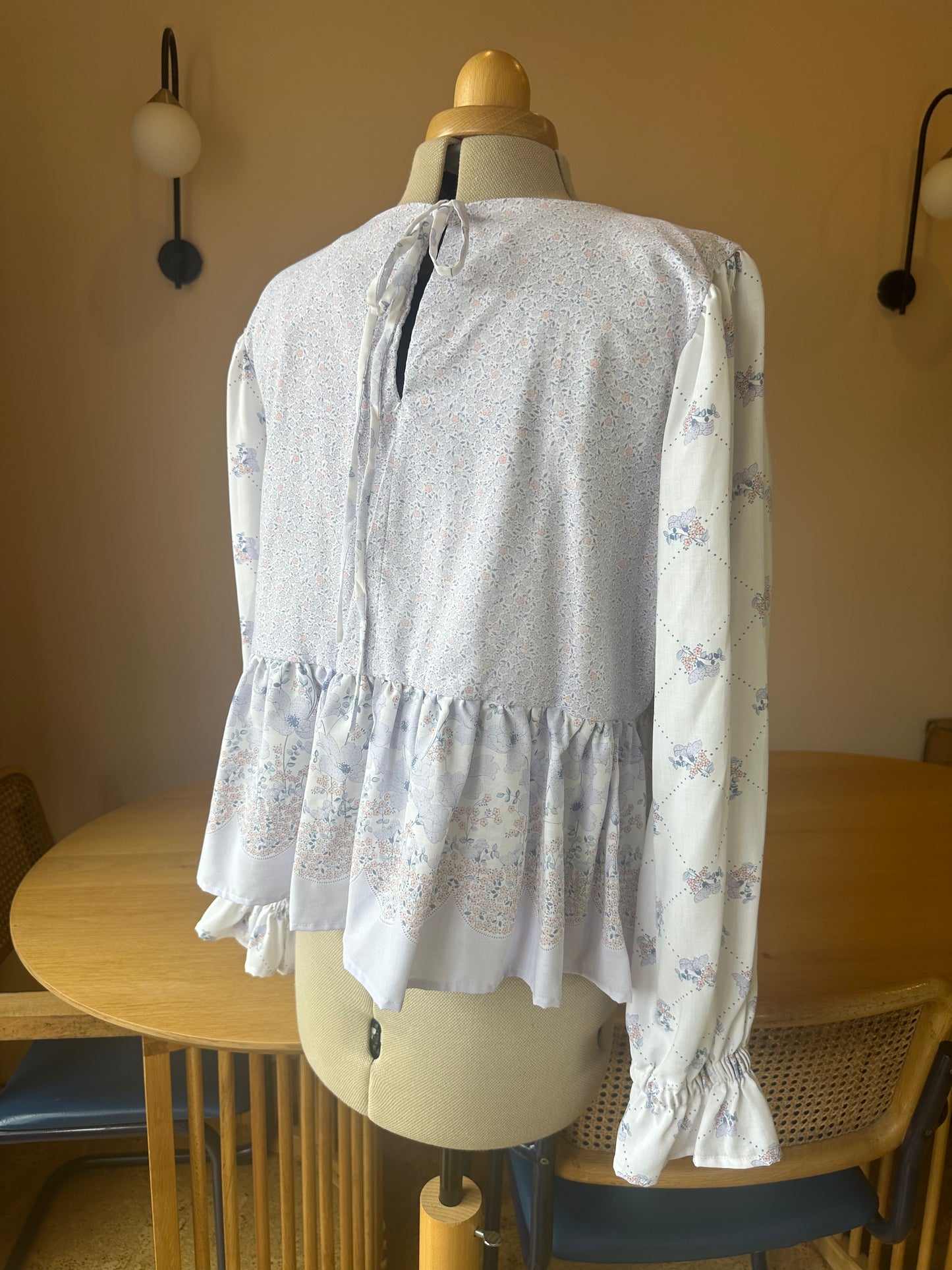 SAMPLE SALE 50% Off - Lilac Floral Carrie-Ann Top Size 3 (UK 14-16)