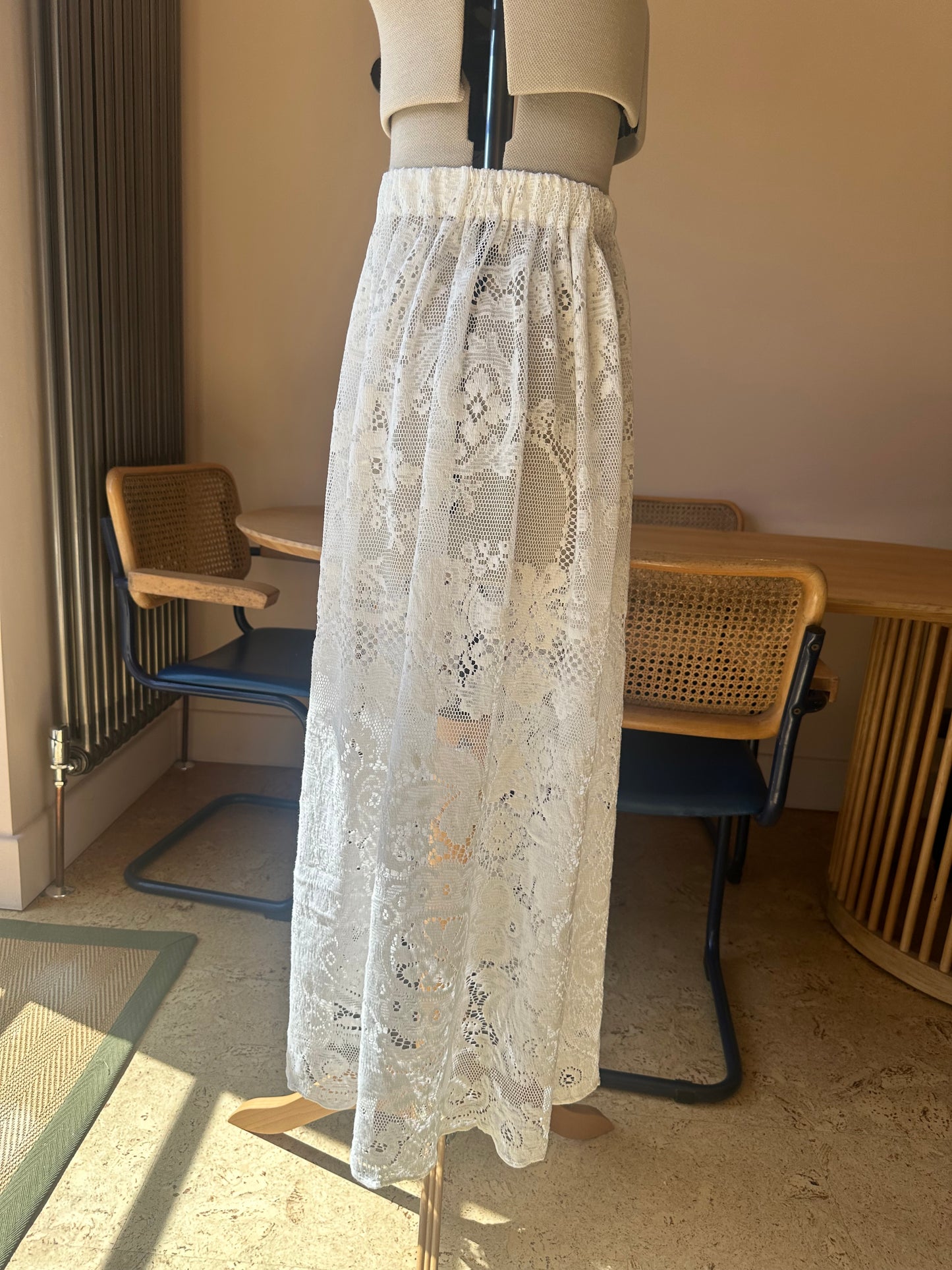 Elasticated Waist Skirt | Lace Curtain