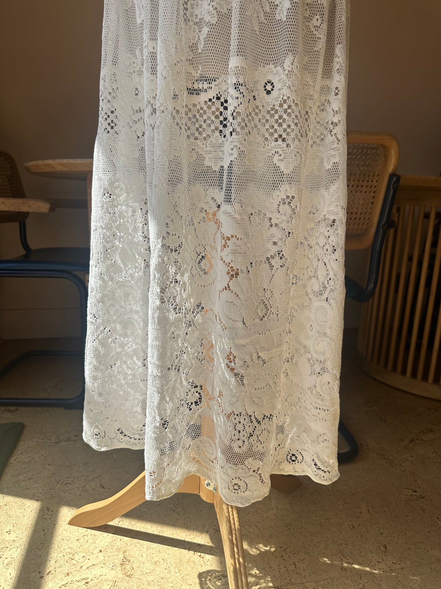 Elasticated Waist Skirt | Lace Curtain