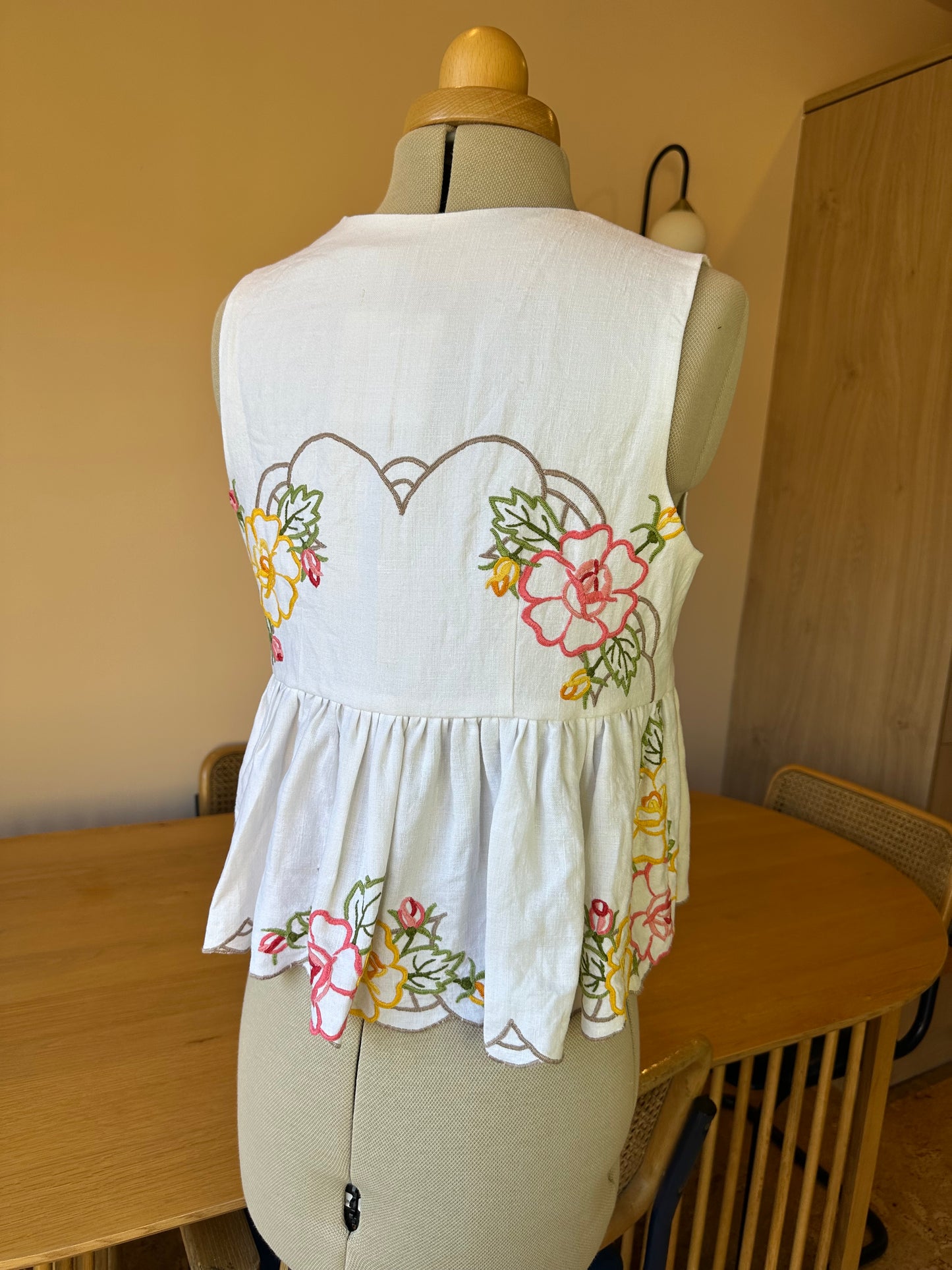 Embroidered Sleeveless Tie Front Top Size 1 (UK 6-8)