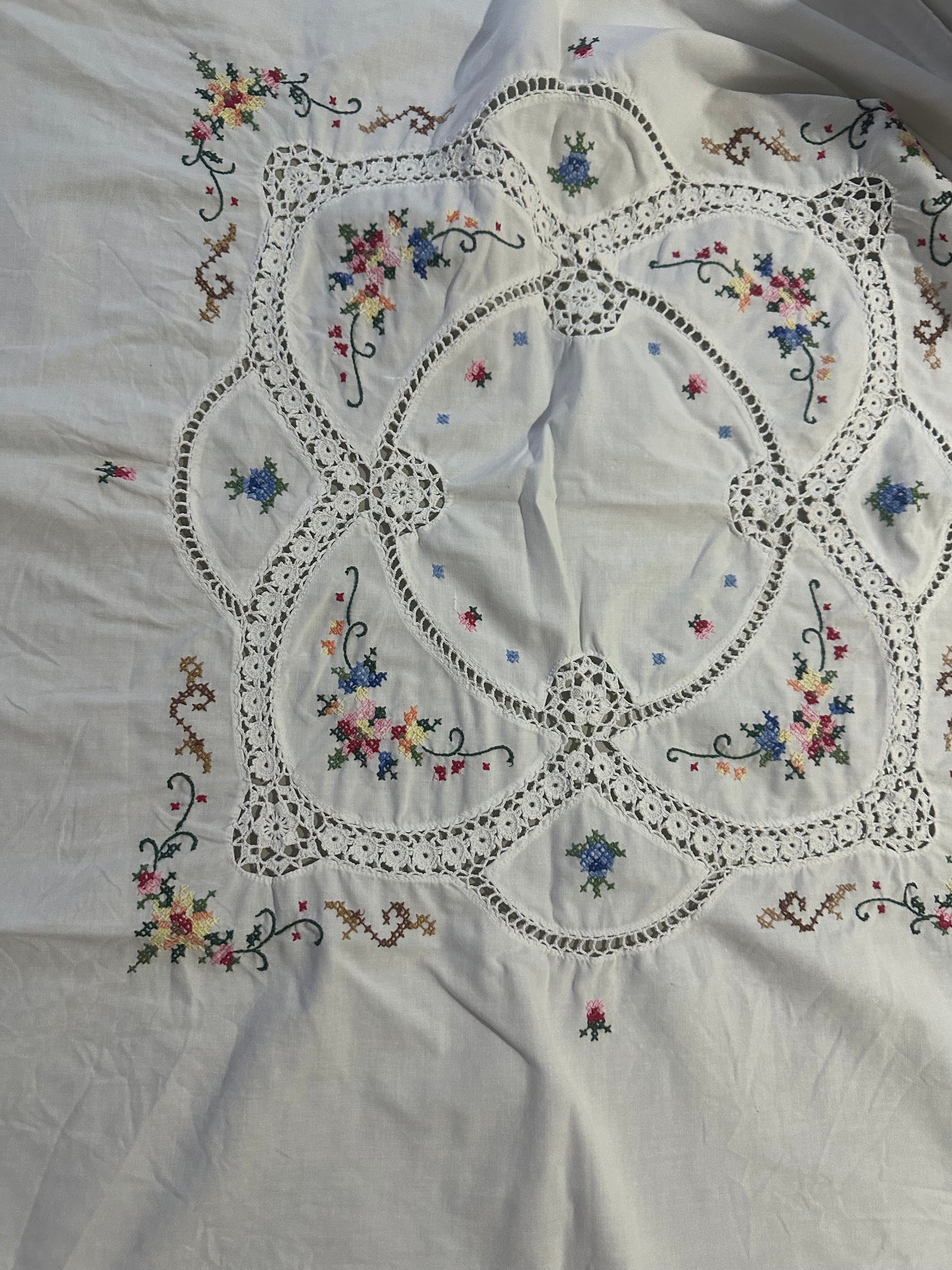 Tie Side Cami | Cross Stitch and Crochet Tablecloth
