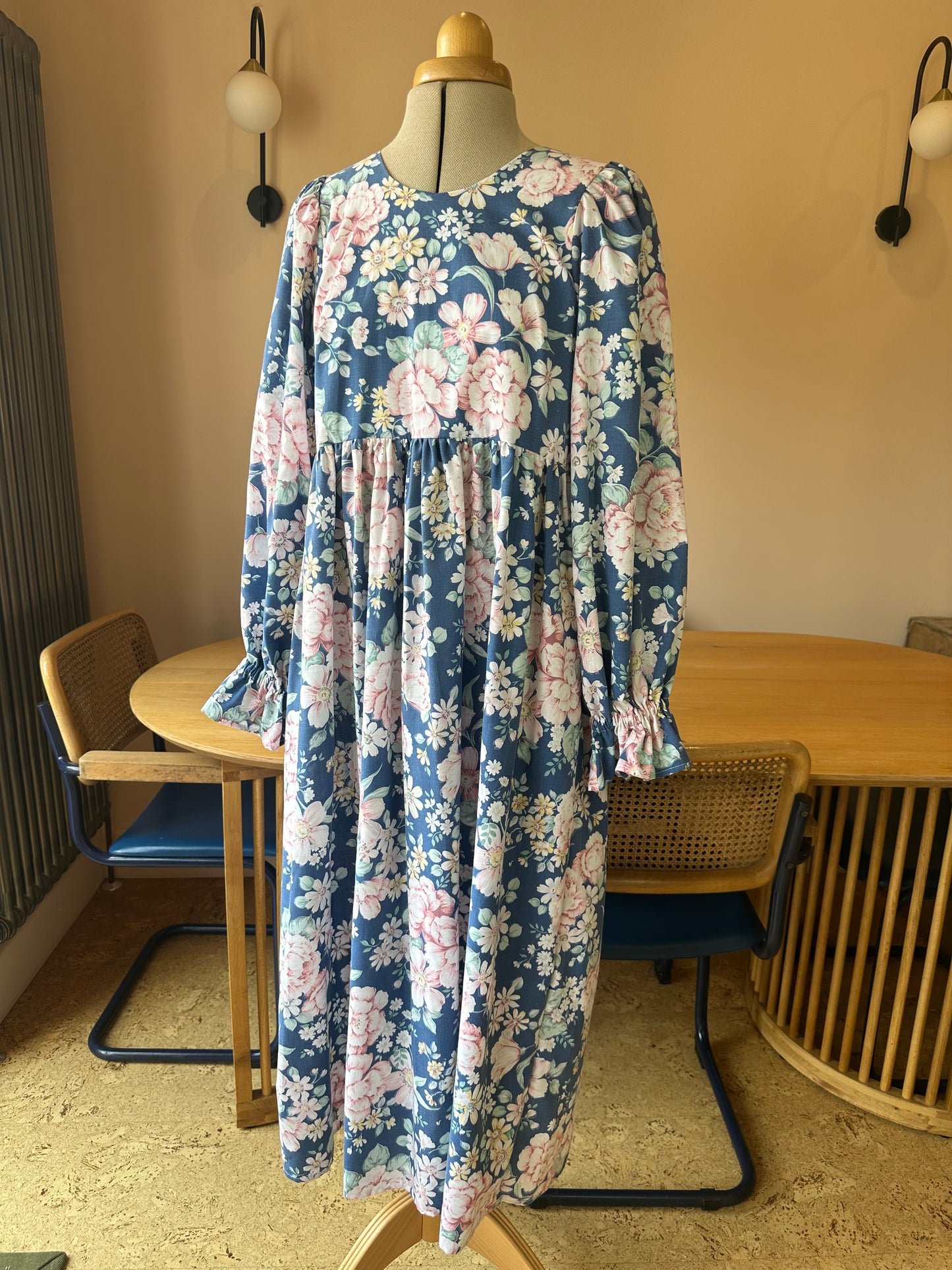 SAMPLE SALE 60% Off - Blue Floral Carrie-Ann Dress Size 1 (UK 6-8)