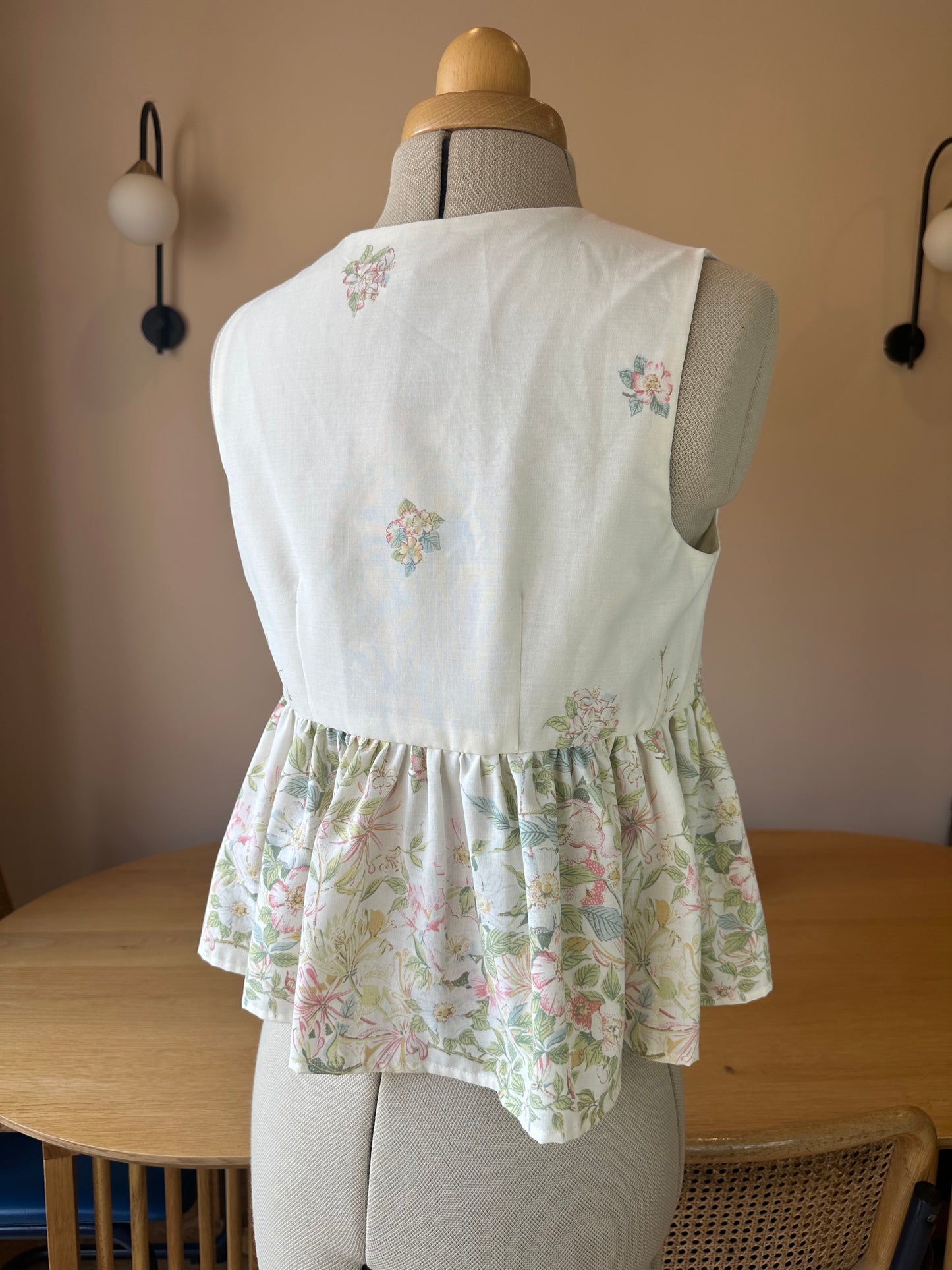 SAMPLE SALE 50% Off - Soft Floral Sleeveless Tie Front Top Size 1 (UK 6-8)