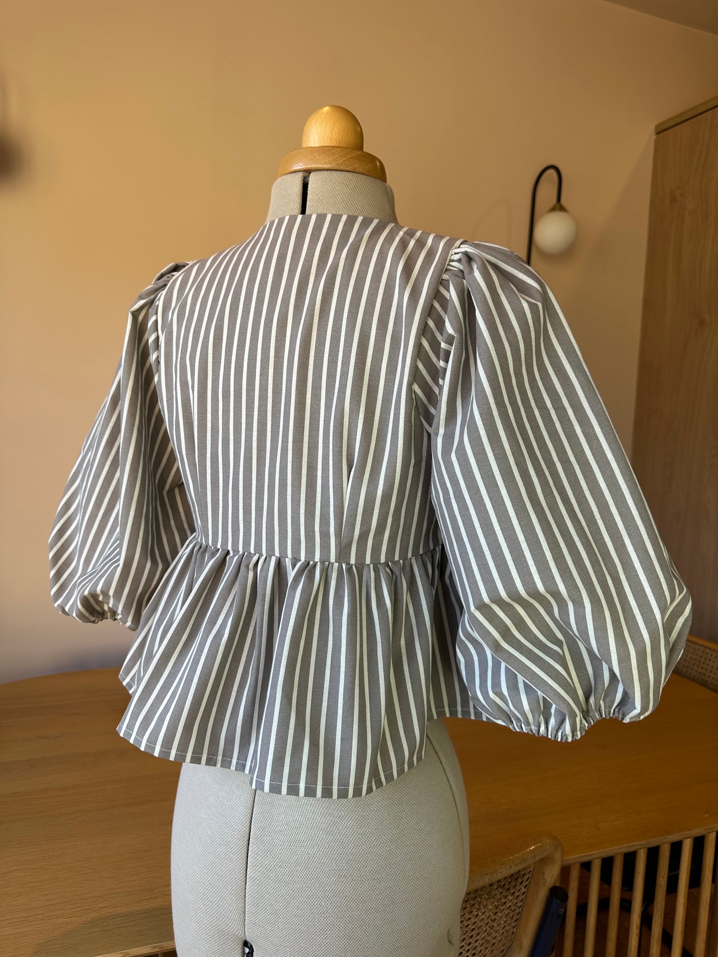 Neutral Stripe Tie Front Top 3/4 Sleeve Size 1 (UK 6-8)