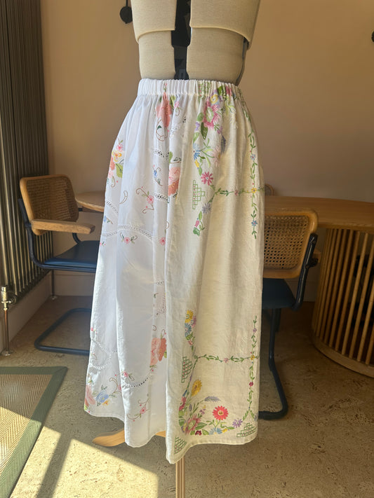 Vintage Embroidered Skirt Size 2 (UK 10-12) CO-ORD WITH 10-12 EMBRODIERED TIE FRONT TOP