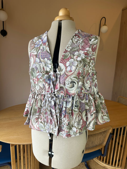 SAMPLE SALE 50% off - Sleeveless Tie Front Top Size 3 (UK 14-16)