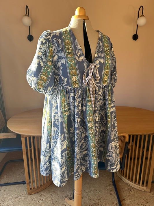 SAMPLE SALE 60% off - Blue Foulard/Floral Tie Front Dress Size 4 (UK 18-20)