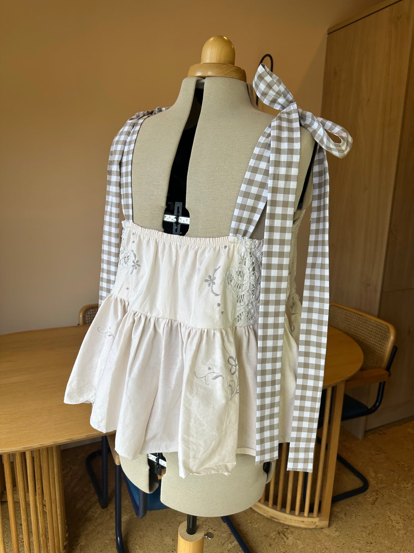 Cream Embroidered Etta Tie Strap Top Size 3 (UK 14-16)